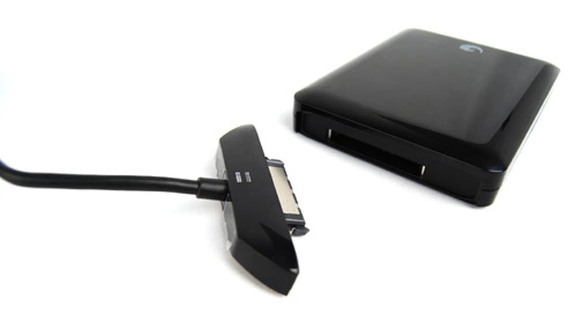 The USB 3.0 Cable Connector can be easily switched for a different one.