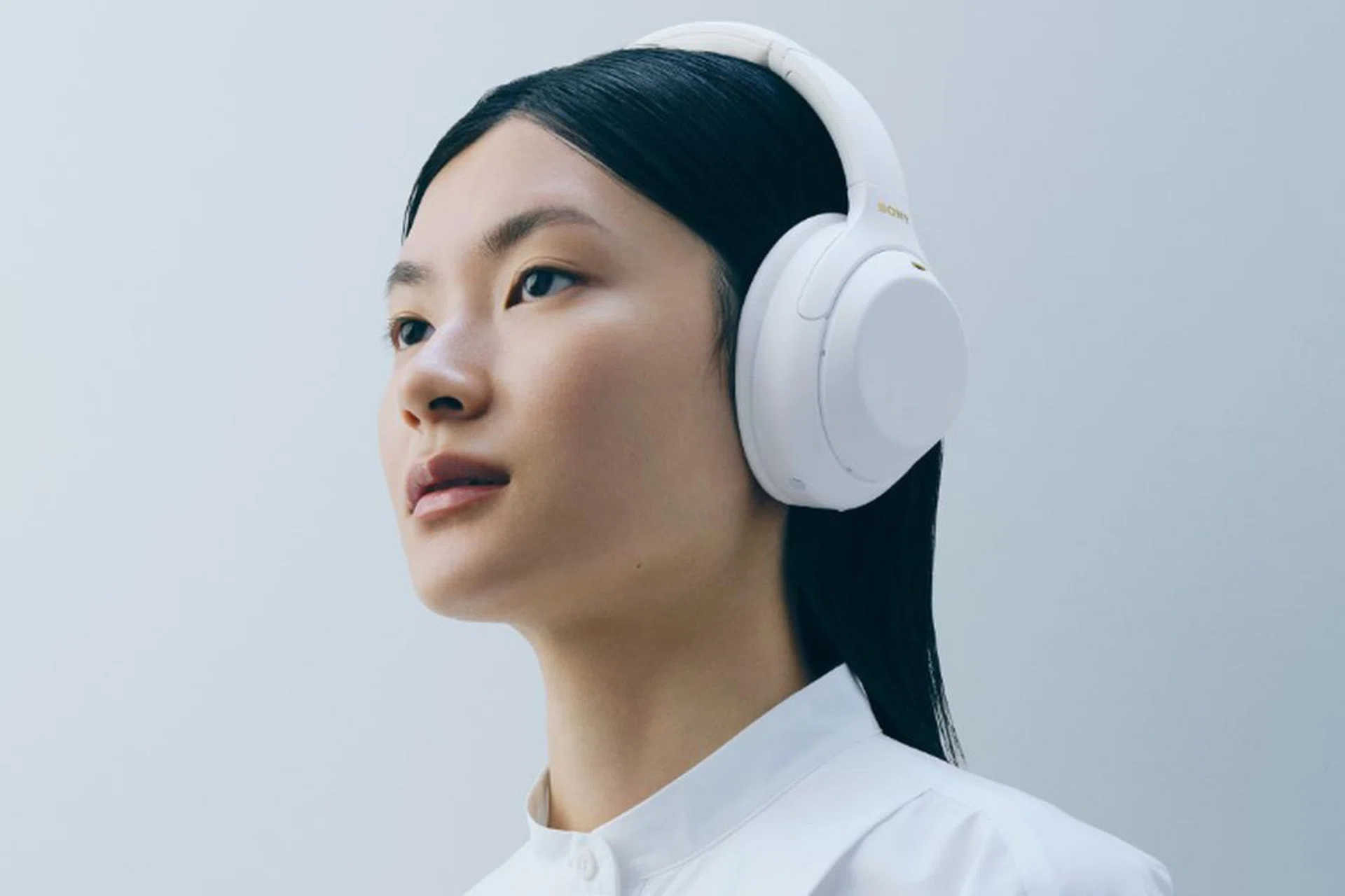 Sony WH-1000XM4 Silent White (Image source: Sony)