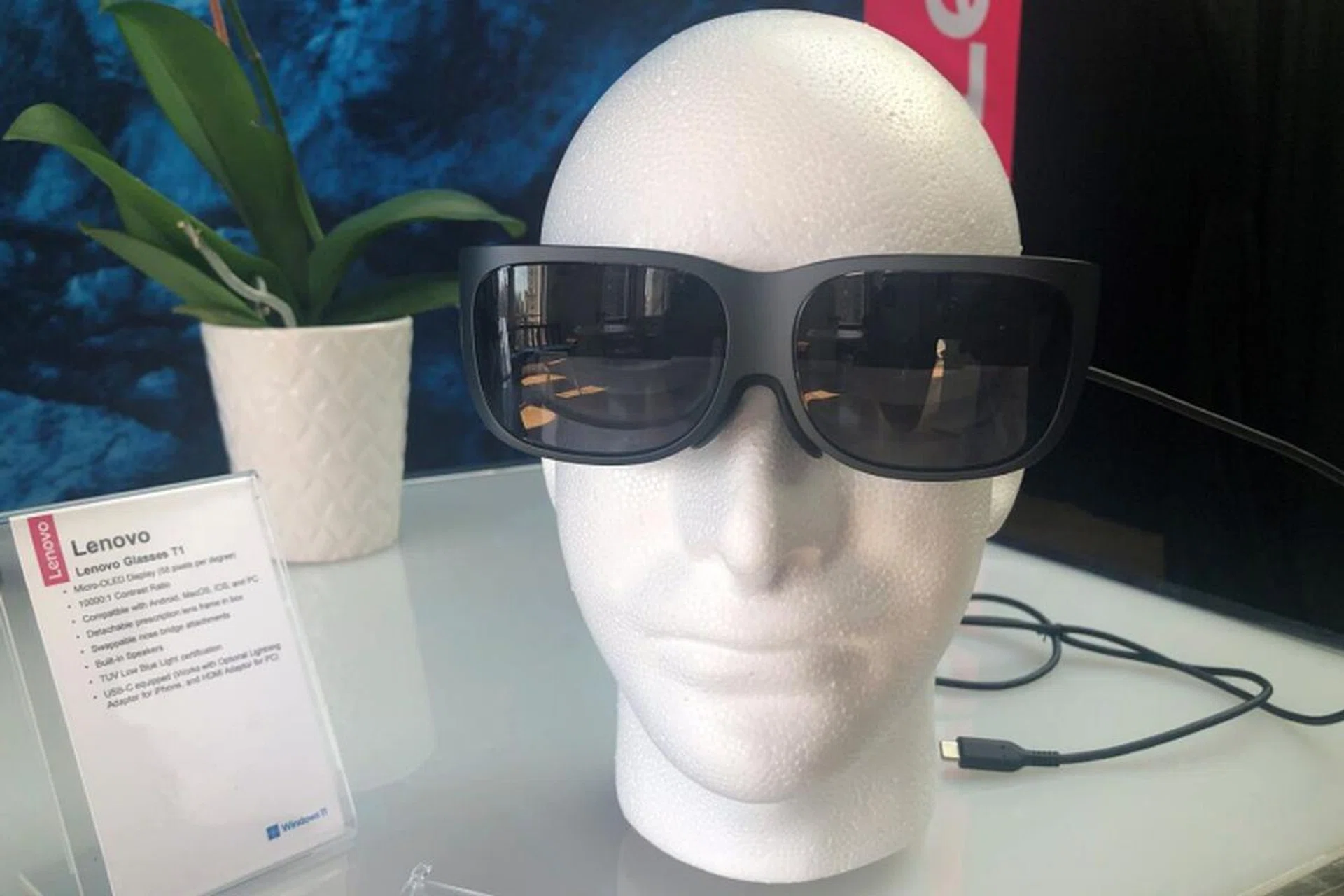 The Lenovo Glasses T1. <br>Image source: Ars Technica