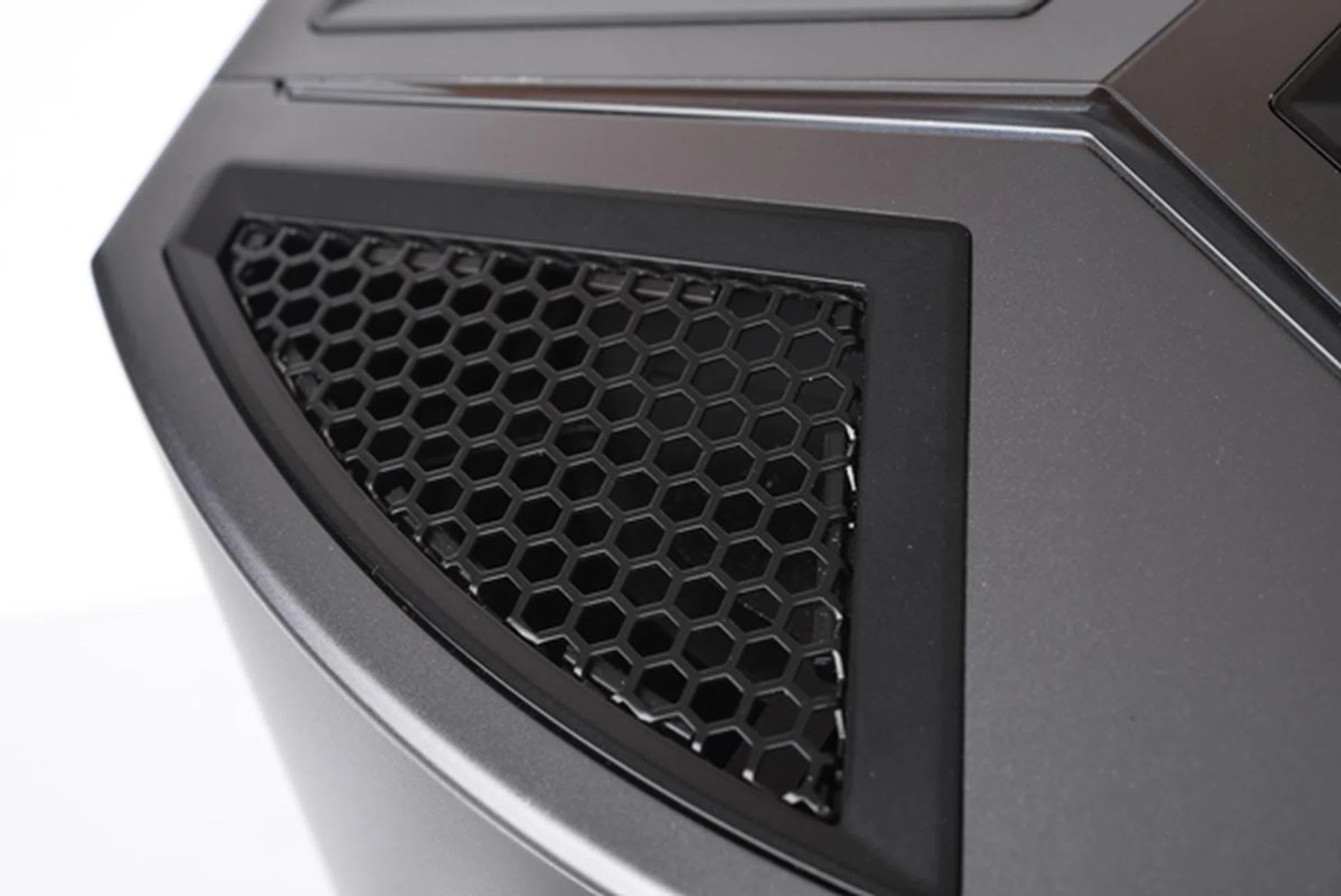 The entire top functions as an exhaust, and the cooling system is called Silent Storm Cooling.