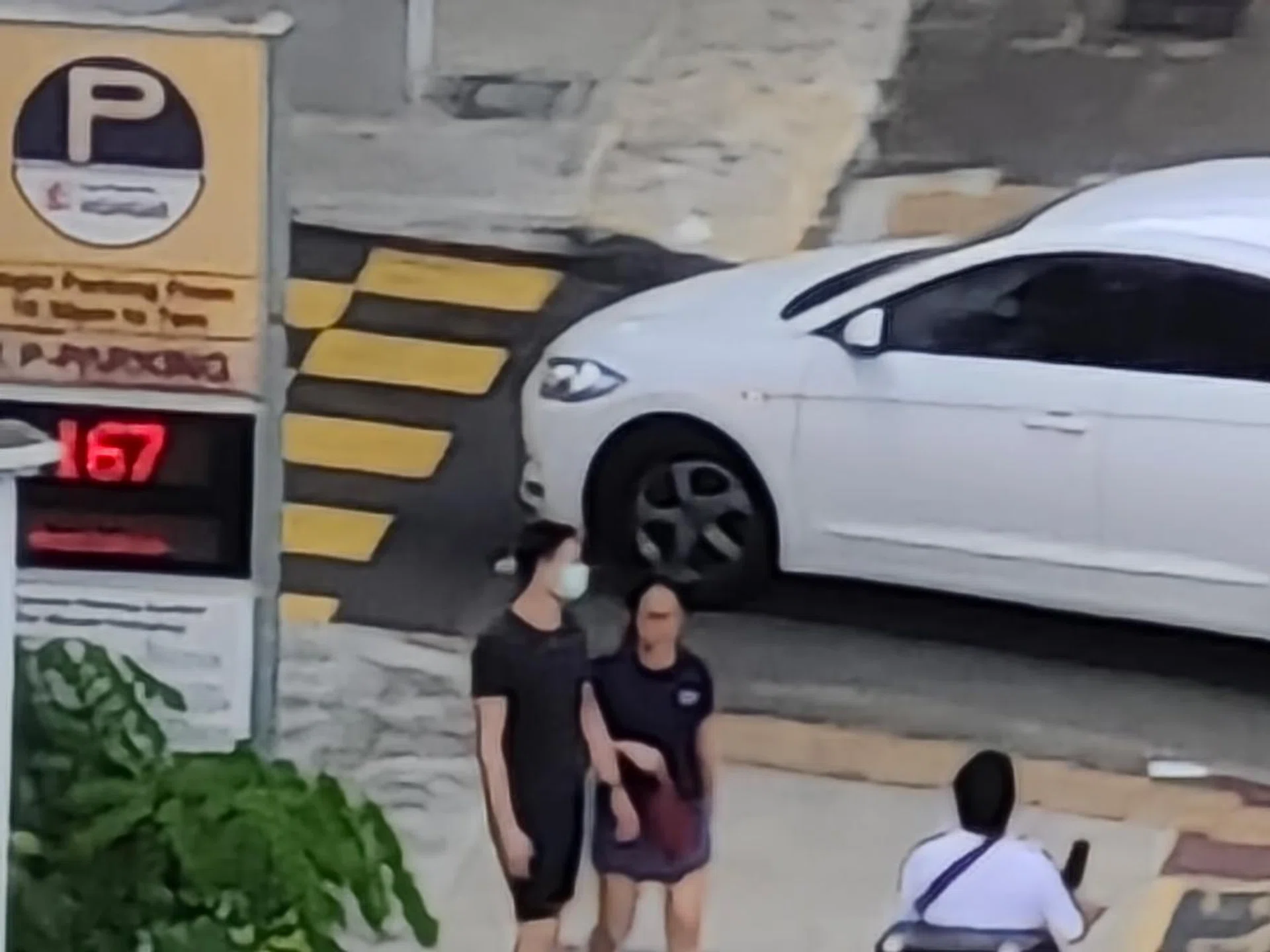 60x digital zoom, with stabilisation.