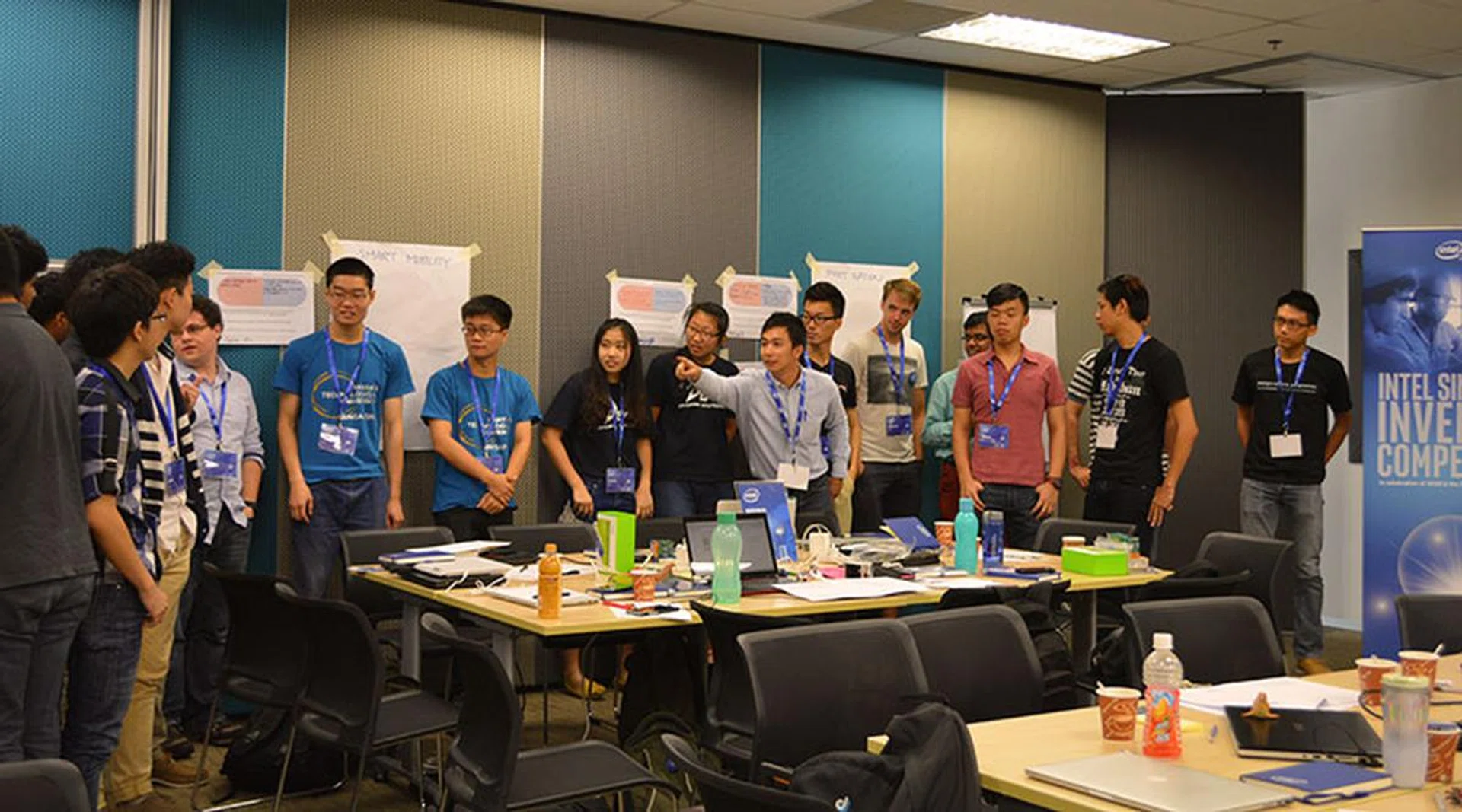 Time to mingle! Students were assigned a number from 1 to 4, which would determine their new group.