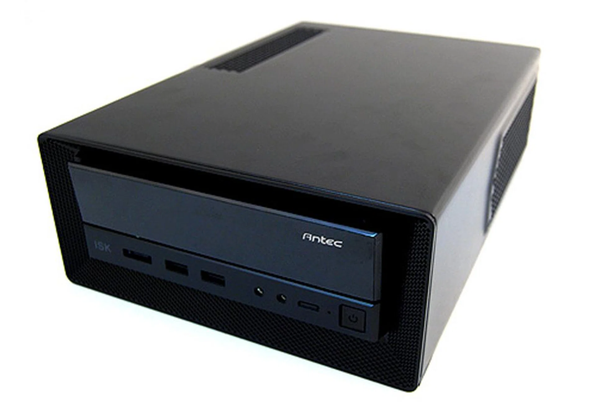 This is the Antec ISK300-65, the first casing from Antec's newly created ISK line, which was conceived specifically for mini-ITX enthusiasts. On first glances, it looks like an oversized external optical drive unit.