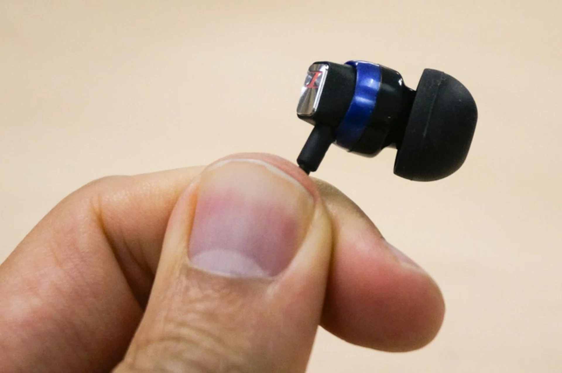 The CX 7.00BT's earbuds are very small.