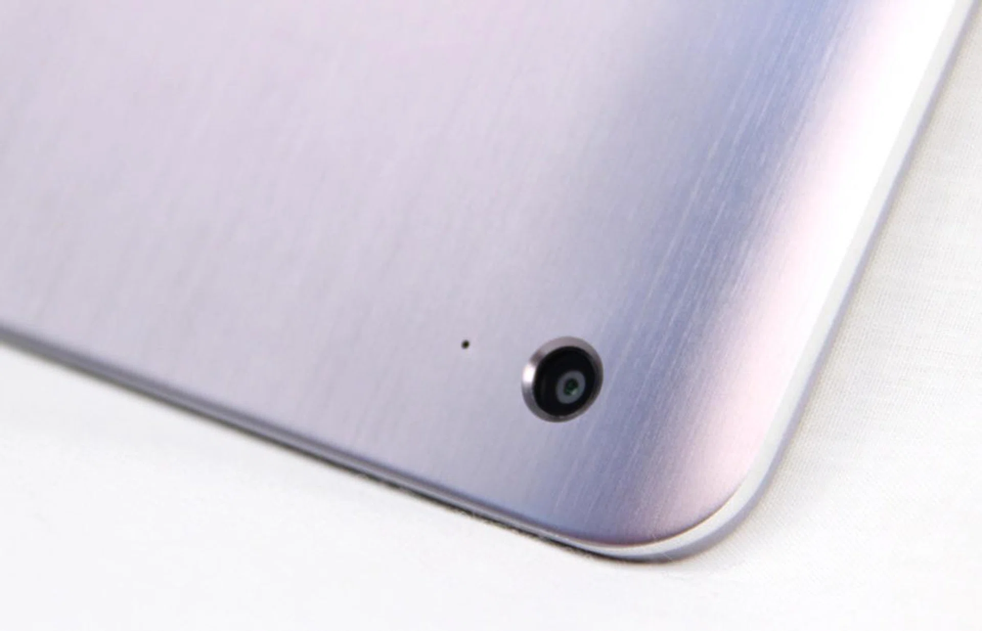The device's 5MP camera is located on the Android display tablet, and is on the bottom right corner. While not obstructed when you use the device, some users prefer it to be at the top of the device.