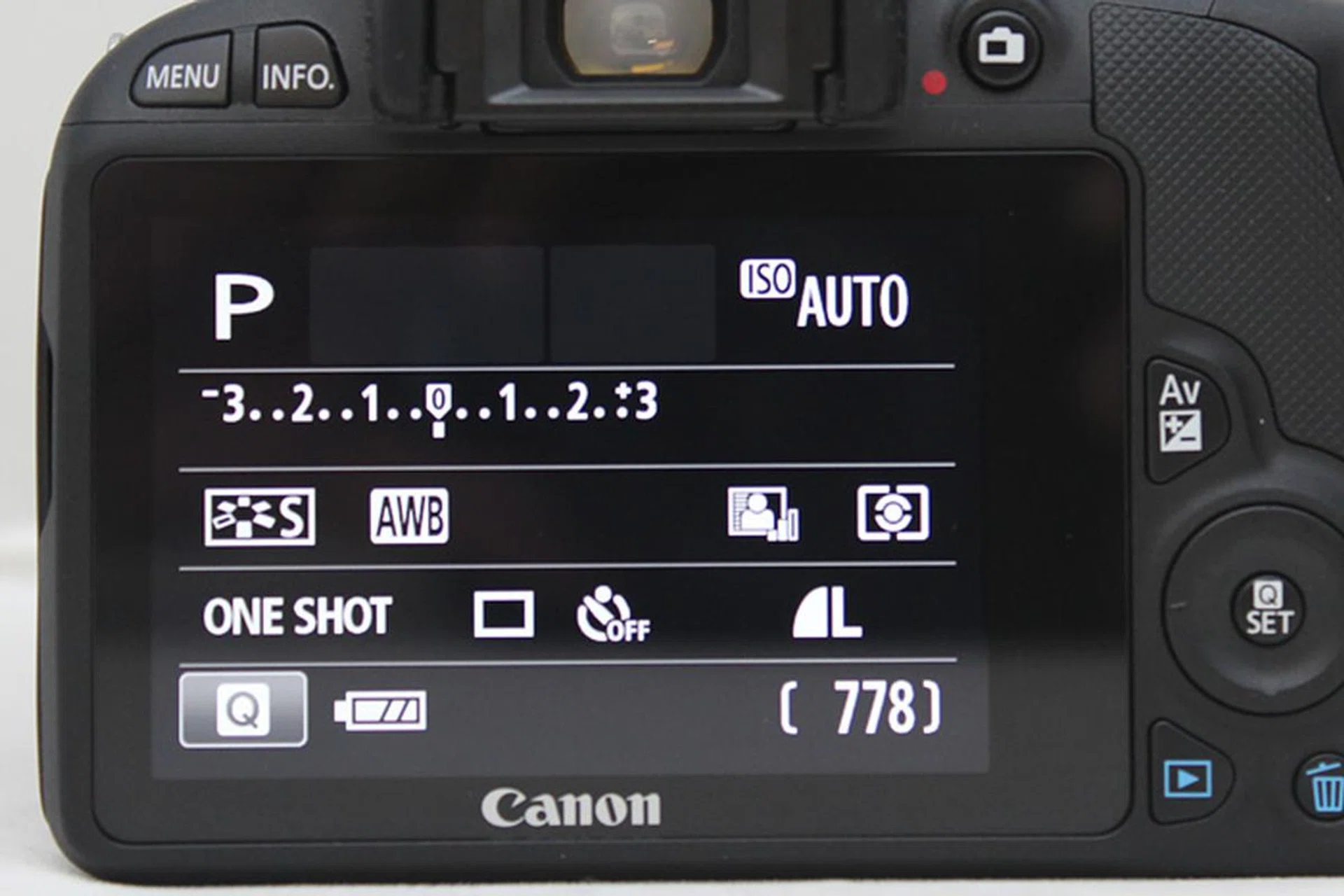 The Quick Menu offers immediate access to important settings.