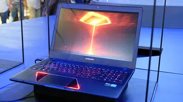 The Odyssey 15 sports a typical red-drenched gamer aesthetic.