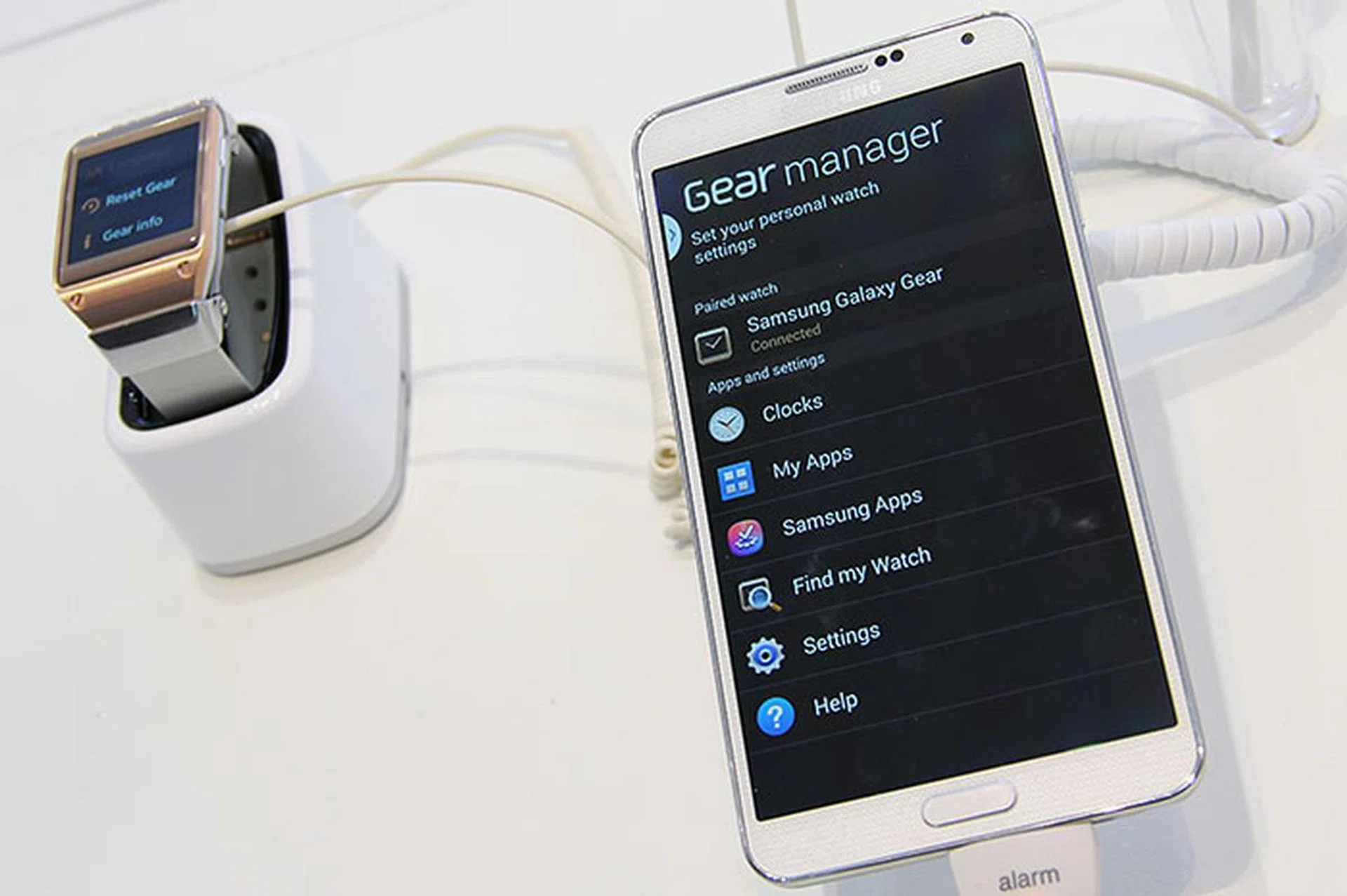 Fancy a Galaxy Gear smart watch to go along with the Galaxy Note 3? The smart watch is slated for a launch in early October.