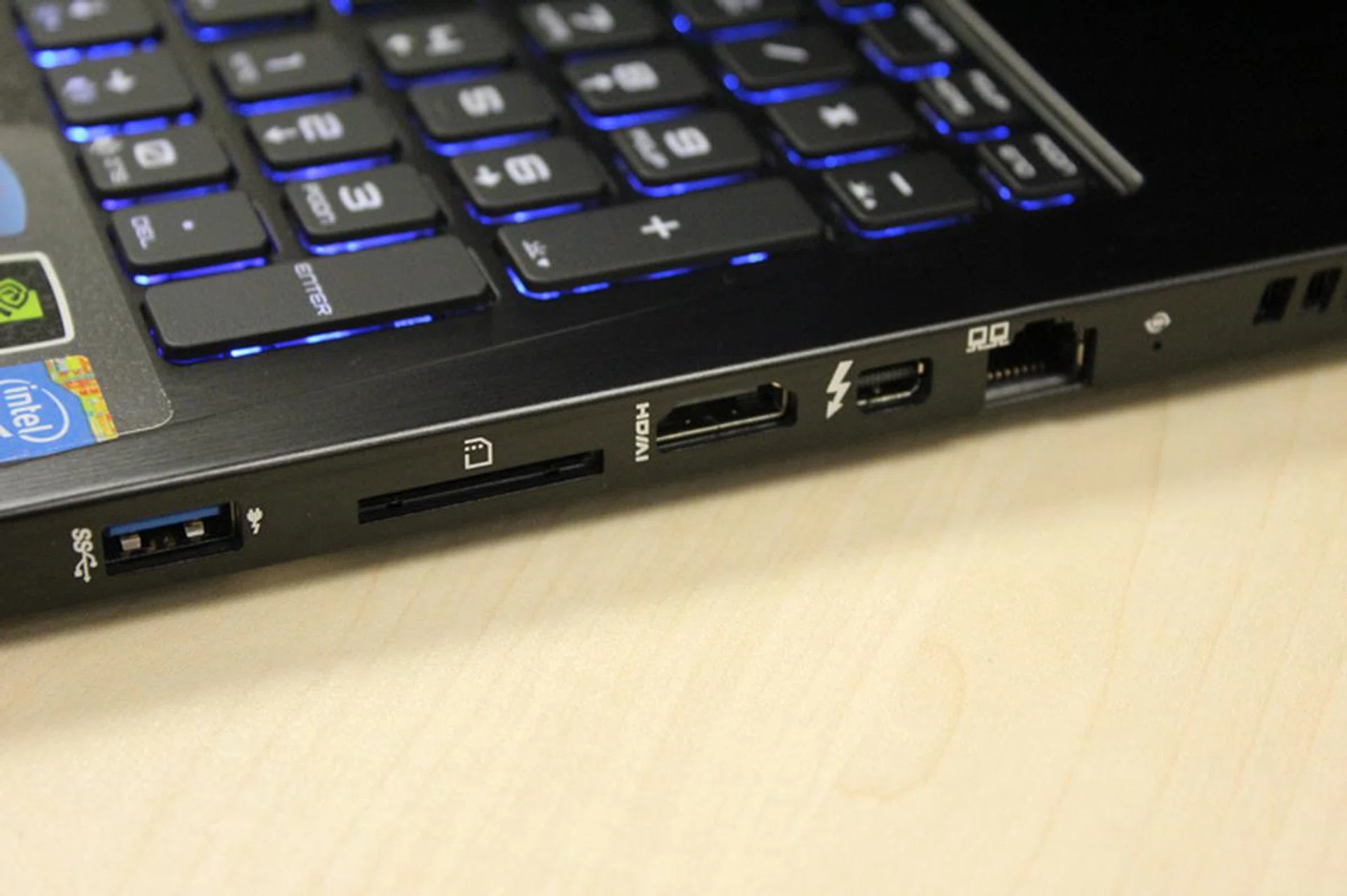 On the right side of the machine are the SD card reader, USB 3.0, HDMI, Thunderbolt 2 and Ethernet ports.