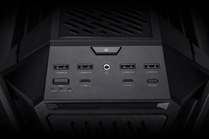 The commanding front panel. (Image source: ASUS)