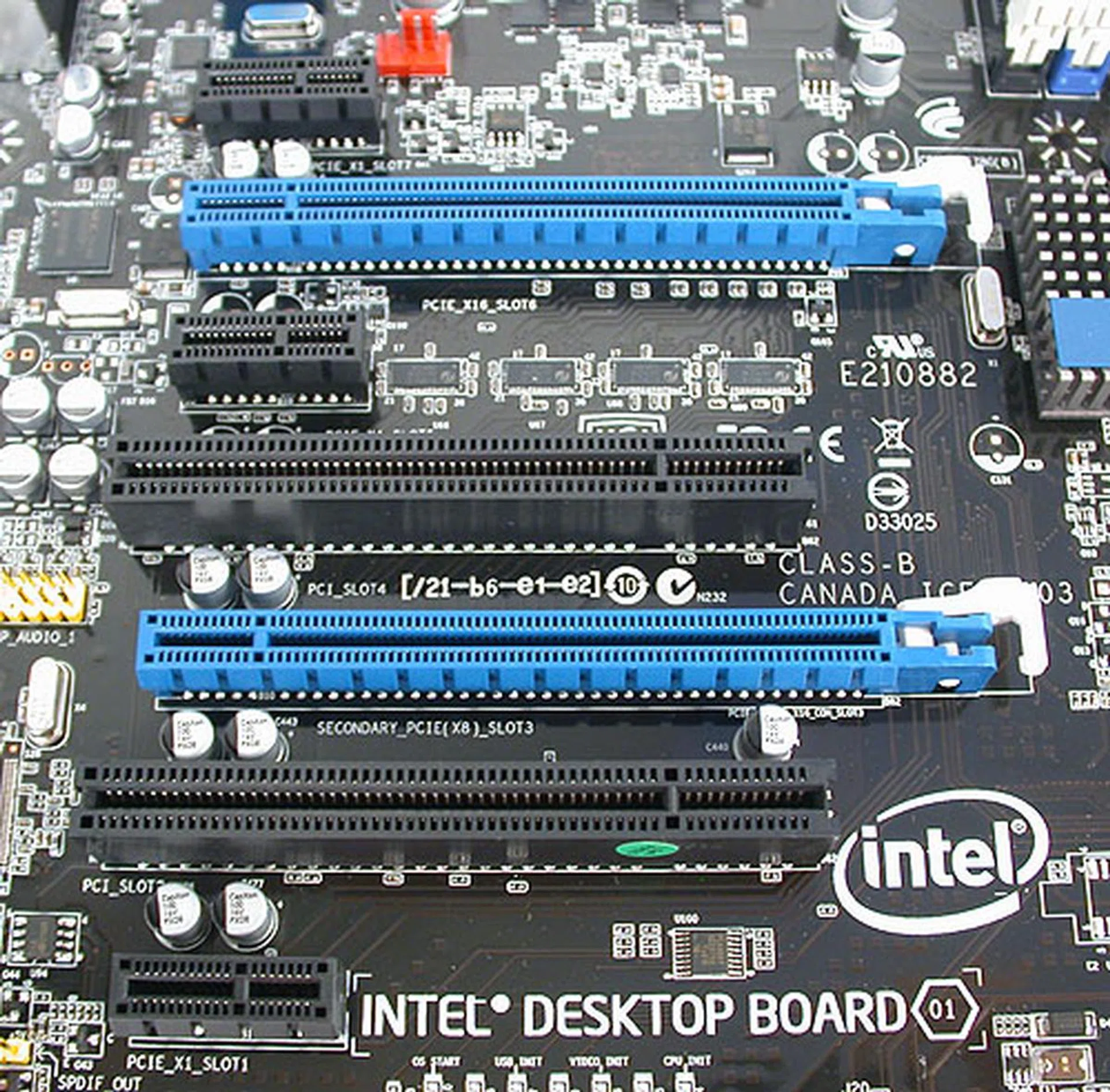 A nice blend of PCIe x1, PCI and of course the two PCIe 2.0 x16 slots. Dual-slot graphics cards will fit here with no issues and better still is the x8/x8 bandwidth of each slot when using dual graphics cards.