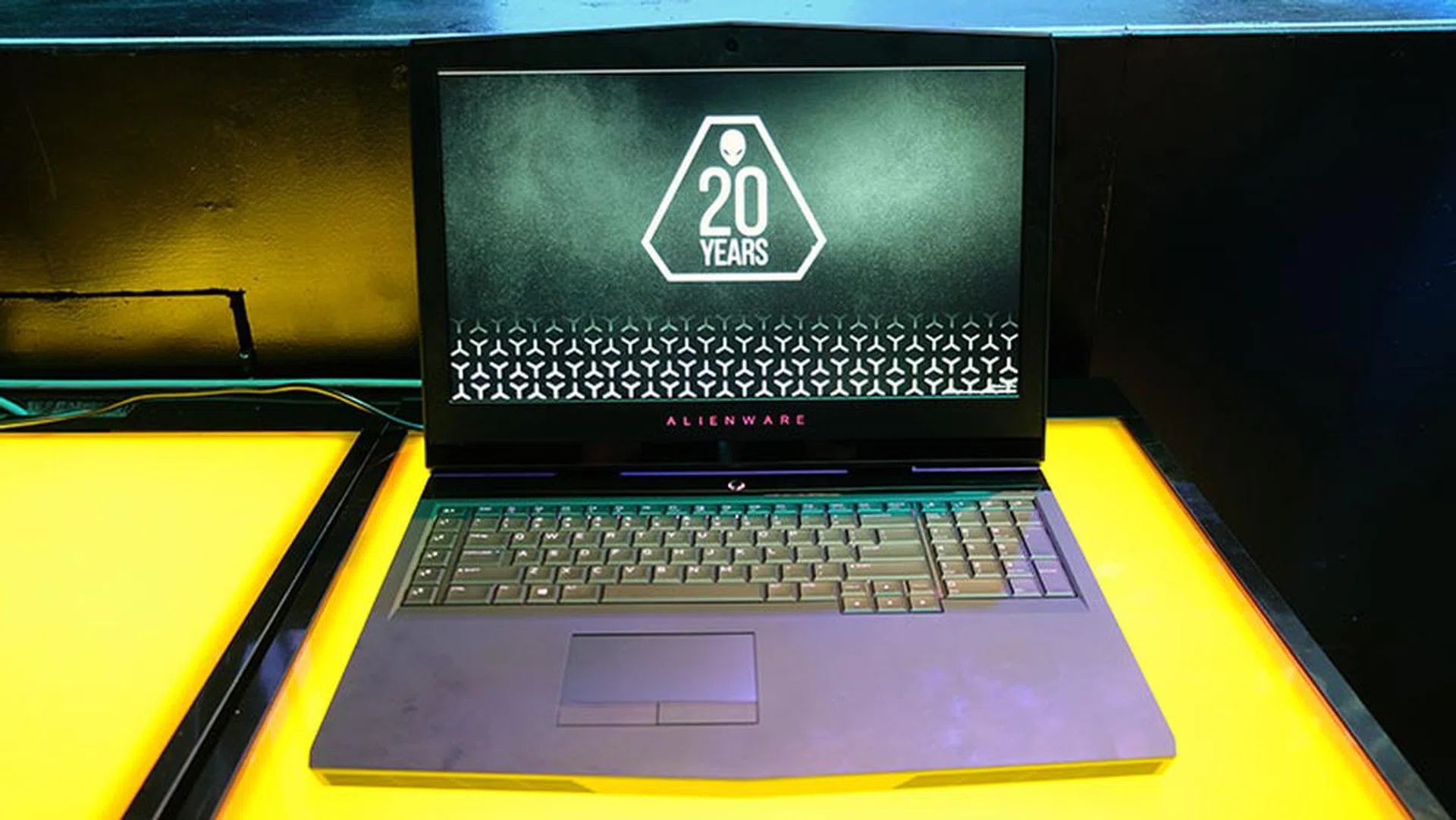 Alienware 17