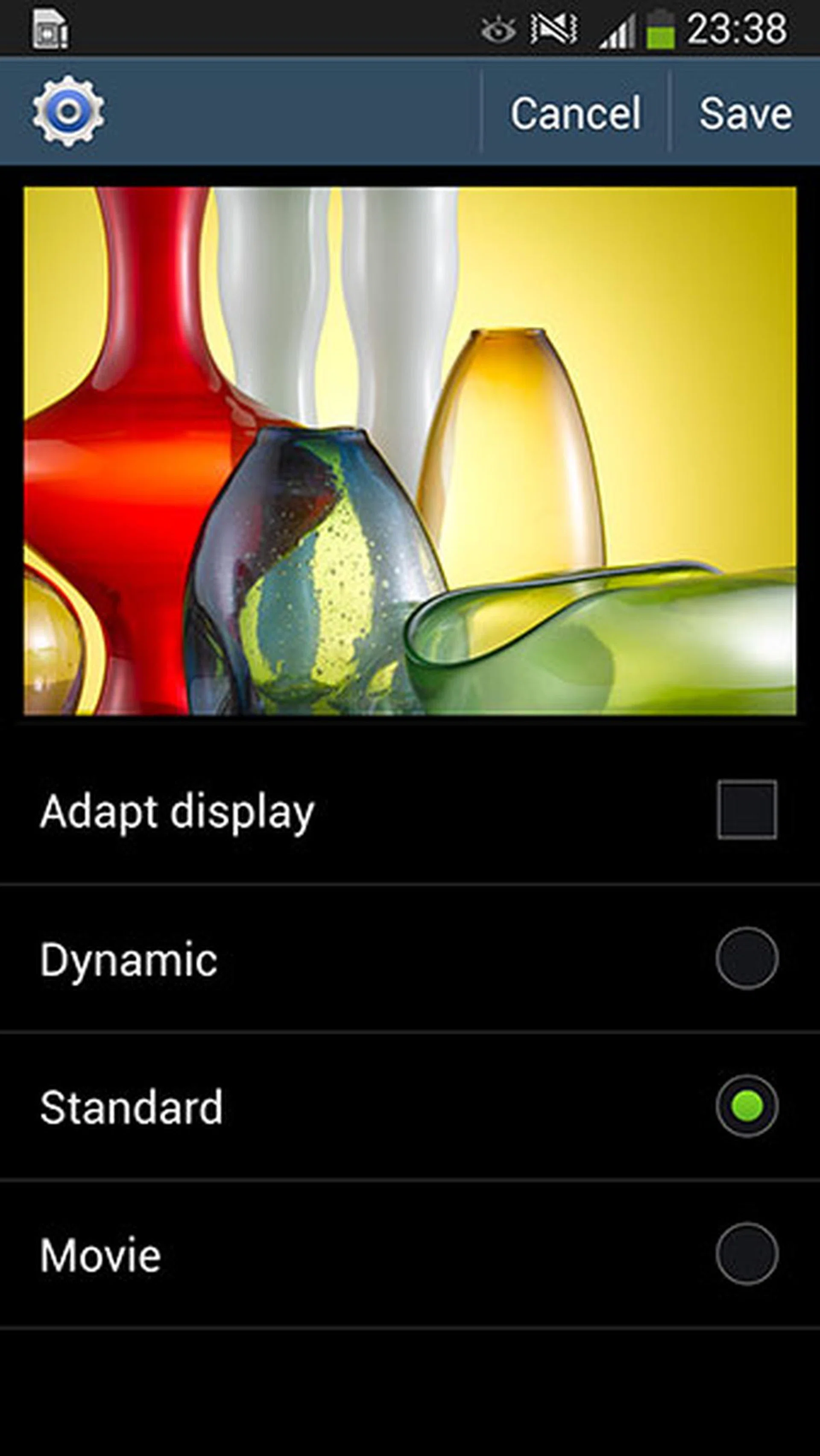 Adapt Display adjusts the colors and brightness of the screen automatically. On the S4 Active, there are three manual modes: Dynamic, Standard, and Movie. The Professional Photo mode that's present on the S4 is now gone.