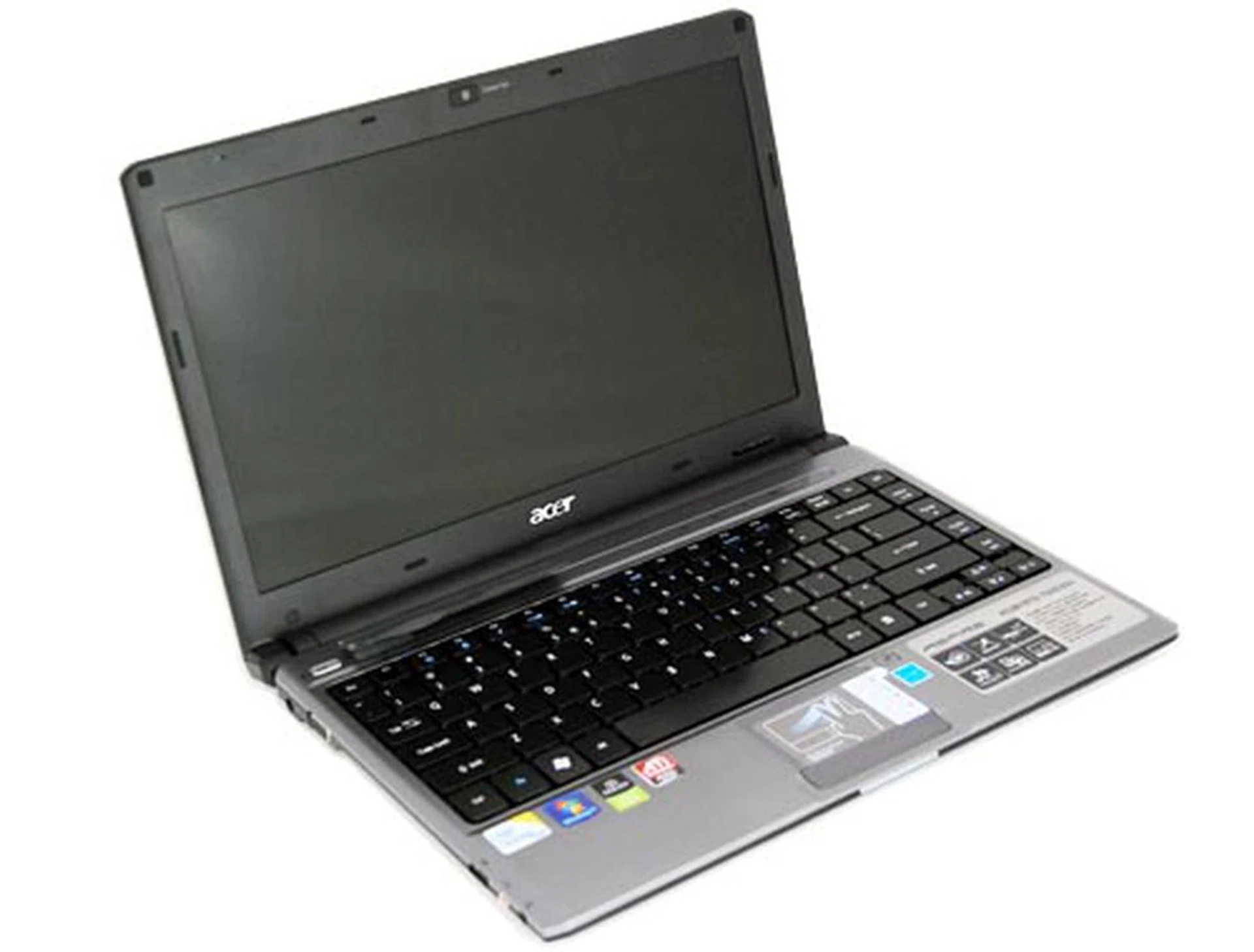 For its interior, you'll find a familiar looking design that you'd be hard press to differentiate from the 14-inch version.