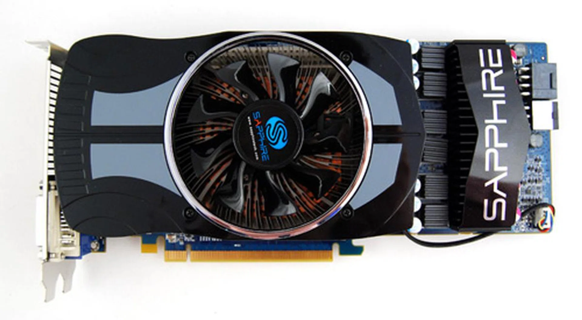 On the surface, the Sapphire Vapor-X HD 4890 doesn't look like much, but it is what's underneath that matters.