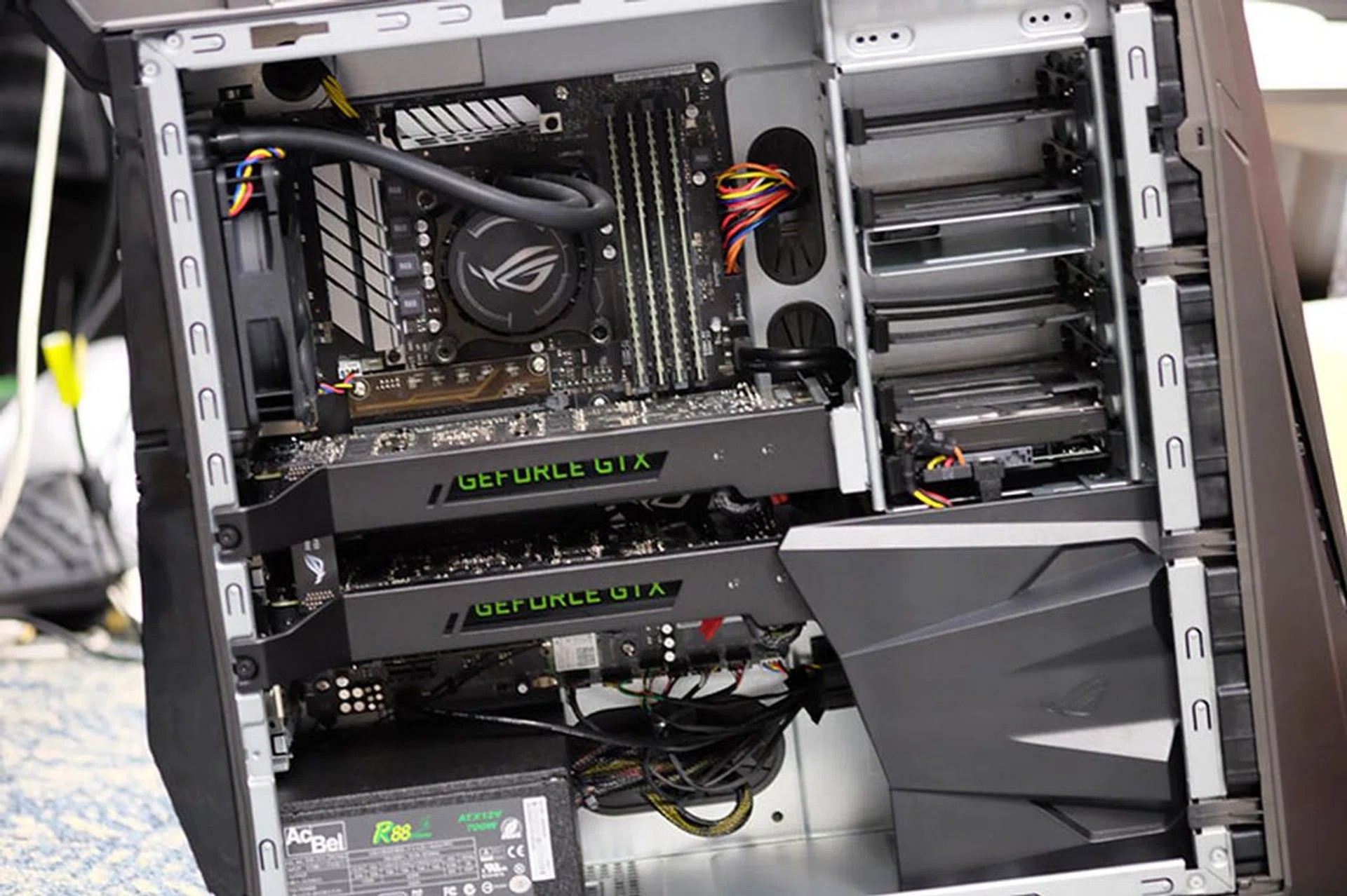 ASUS ROG GT51 internal