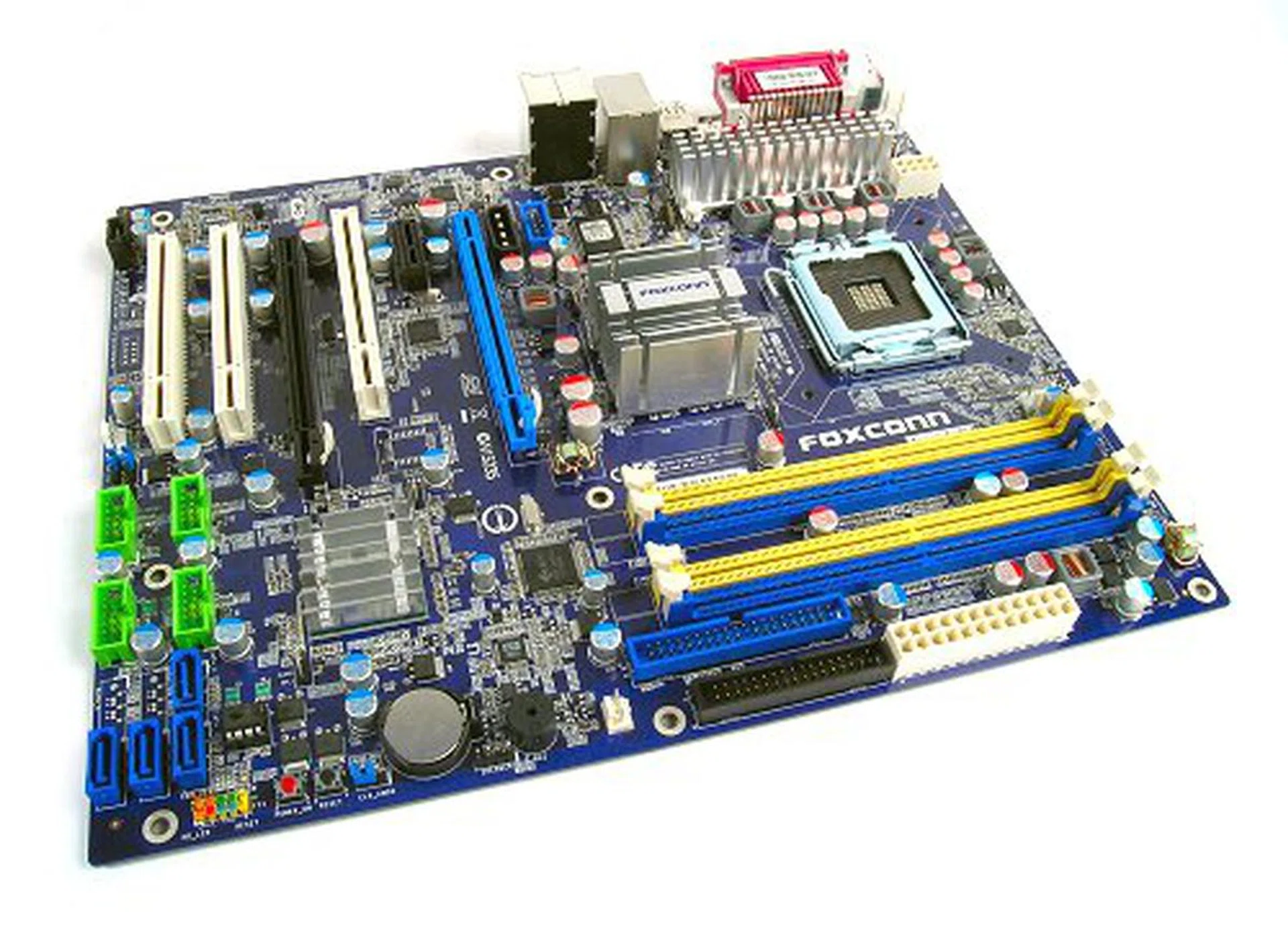 The Foxconn P35A is a simple mainstream motherboard designed to be a budget upgrade towards the new Intel P35 chipset with some powerful options. The strong points of the P35A include CrossFire support, eSATA and 1333MHz FSB.
