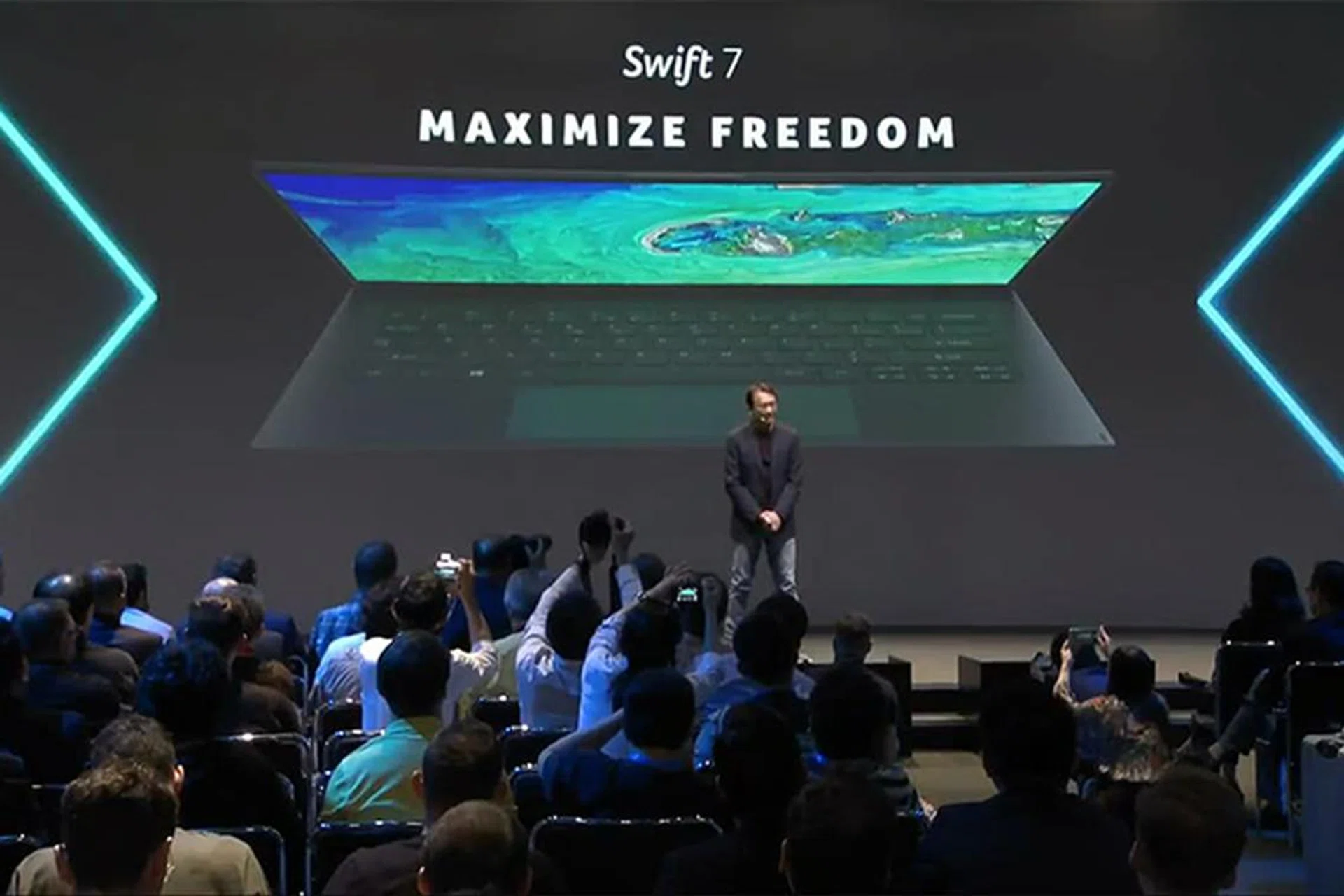 The Acer Swift 7 is the world's thinnest 14-inch notebook.