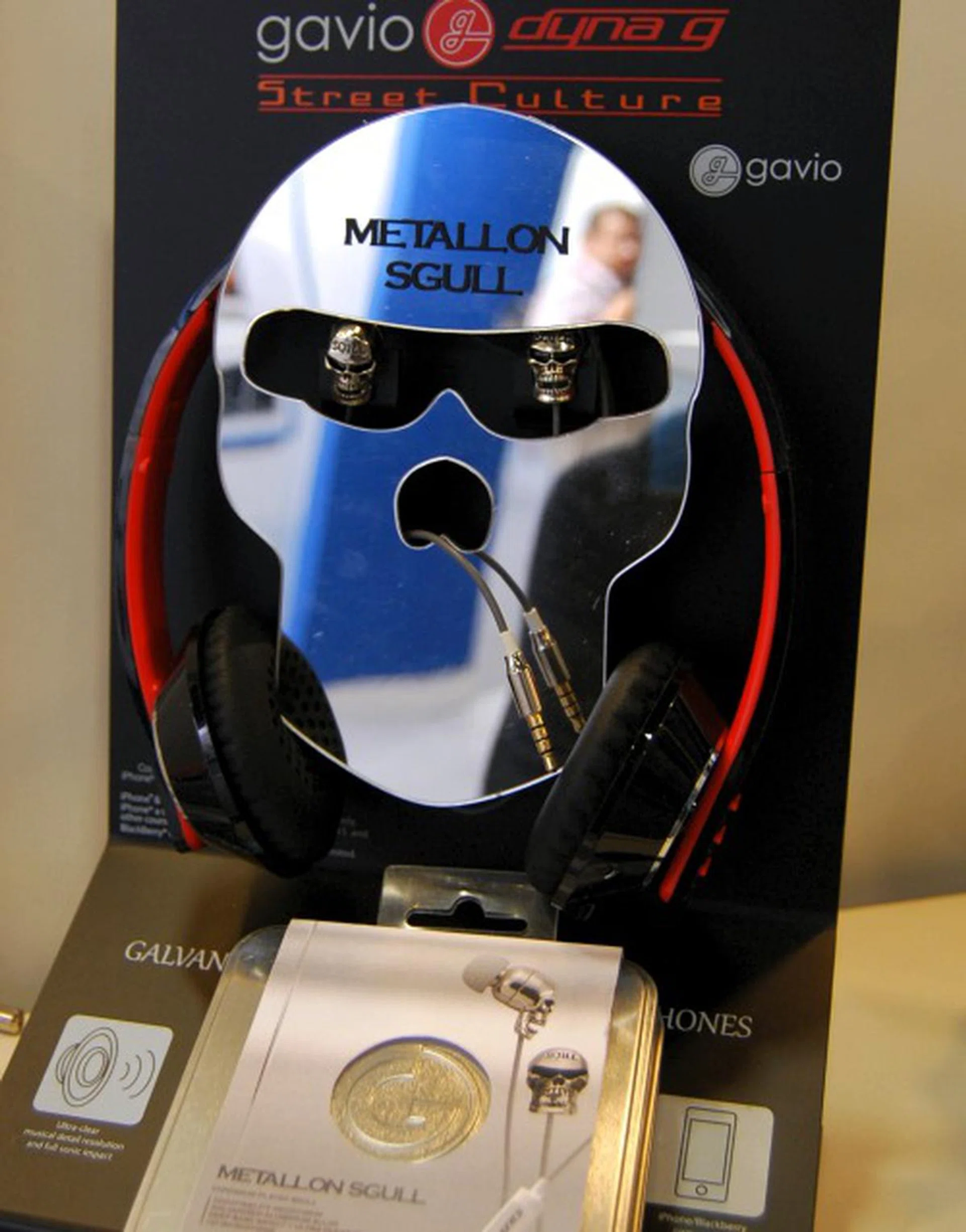 Gavio's Metallion Sgull - galvanized aluminum stereo headphones.