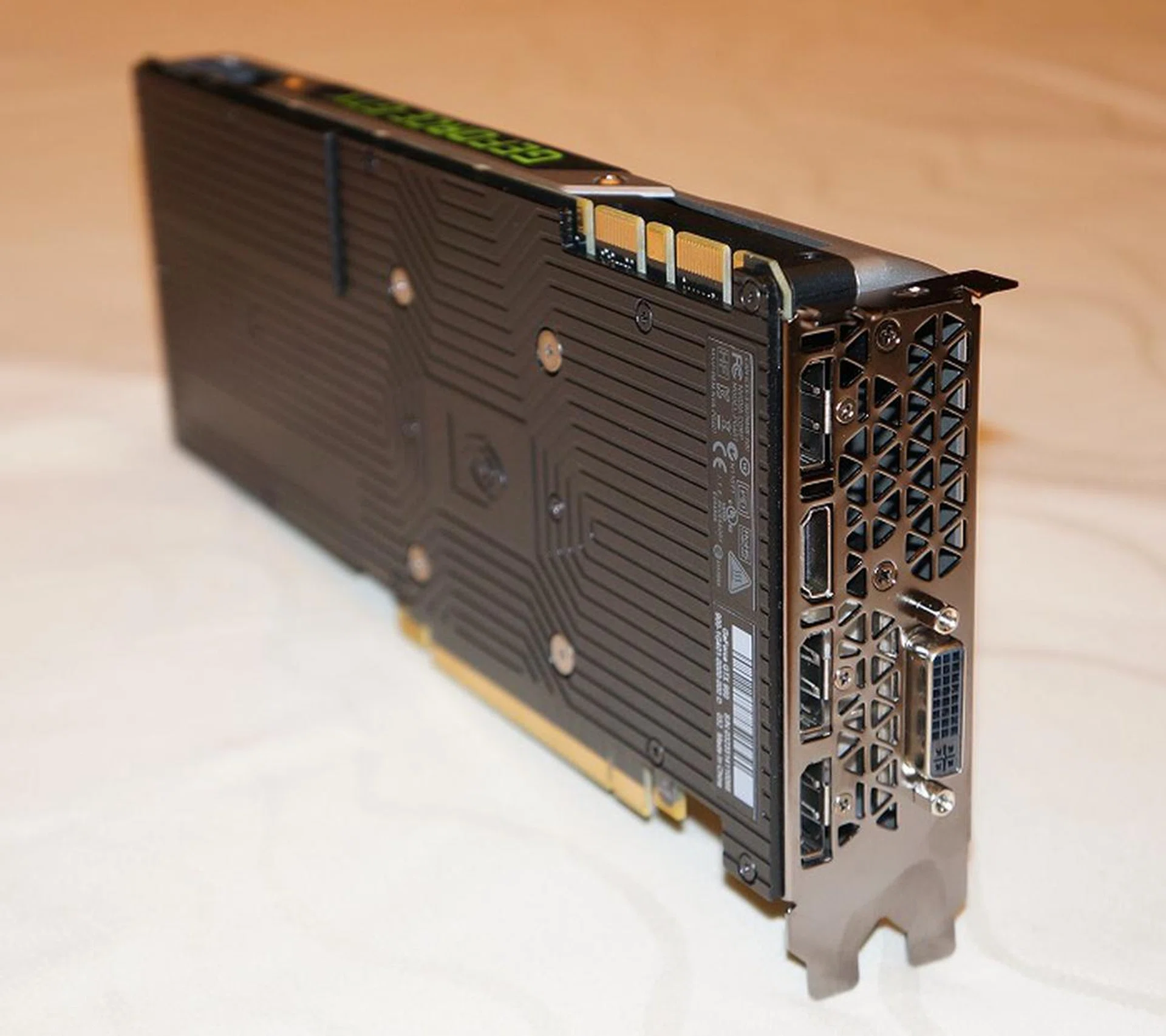 Note the rear design of the back plate.