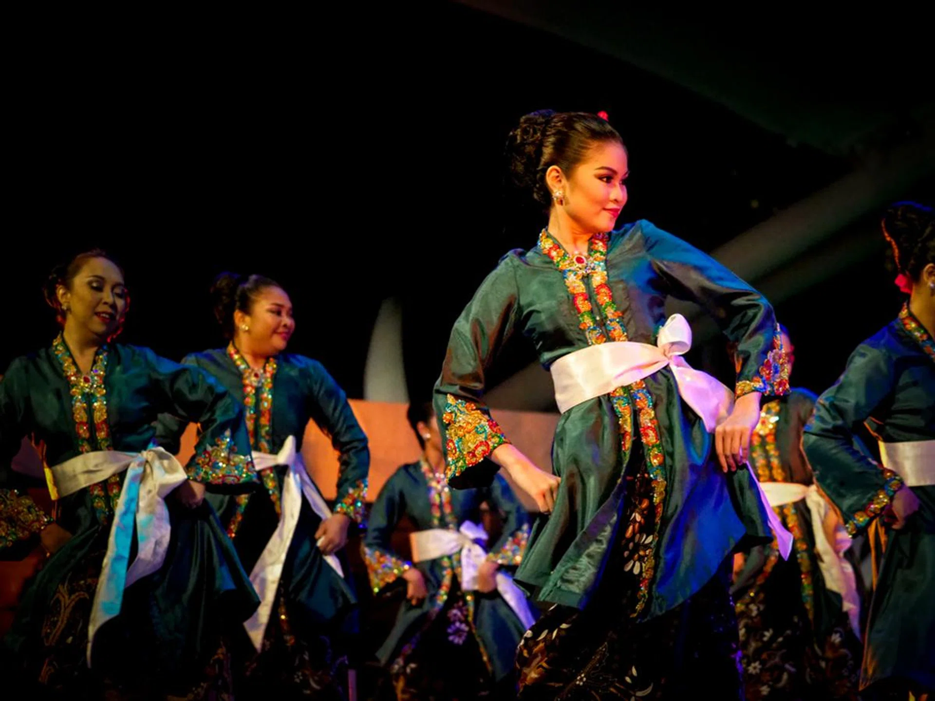 f/2.8 at 52mm, 1/250 sec, ISO 4,000.