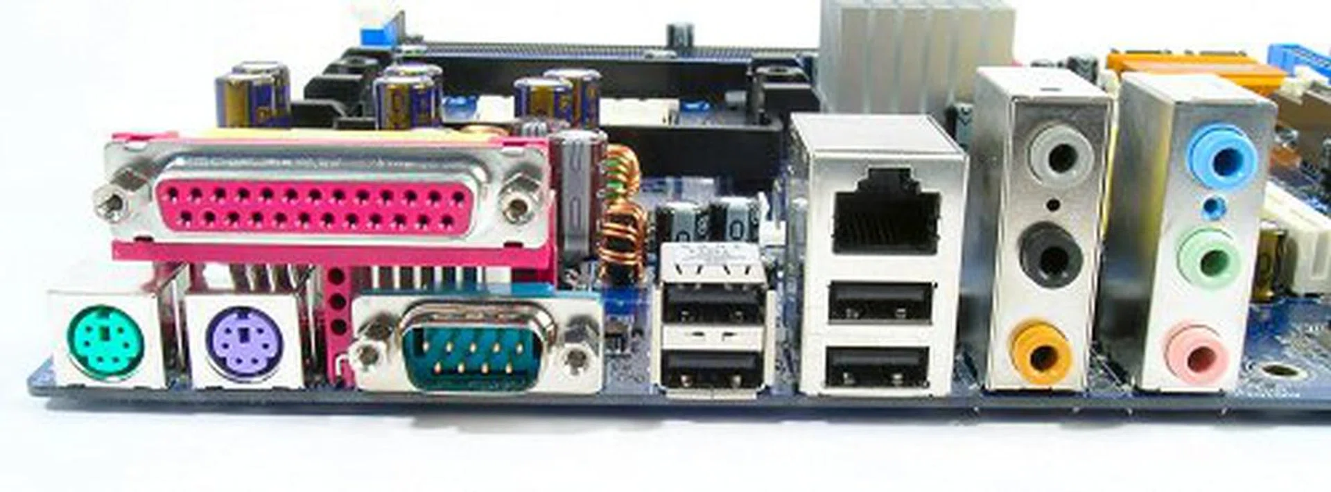 One look reveals a full-featured rear I/O panel, but the 939Dual-SATA2 lacks S/PDIF ports and FireWire capabilities.