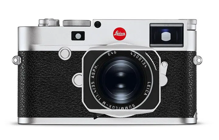 Leica M10-R in Silver Chrome.