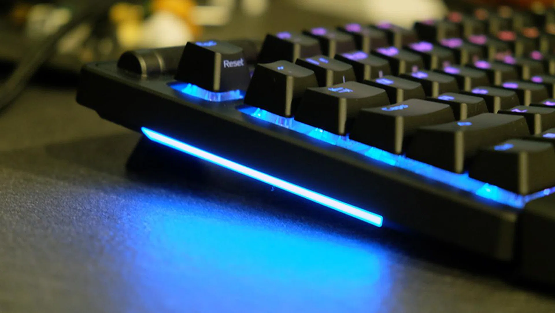 ASUS ROG Strix Flare