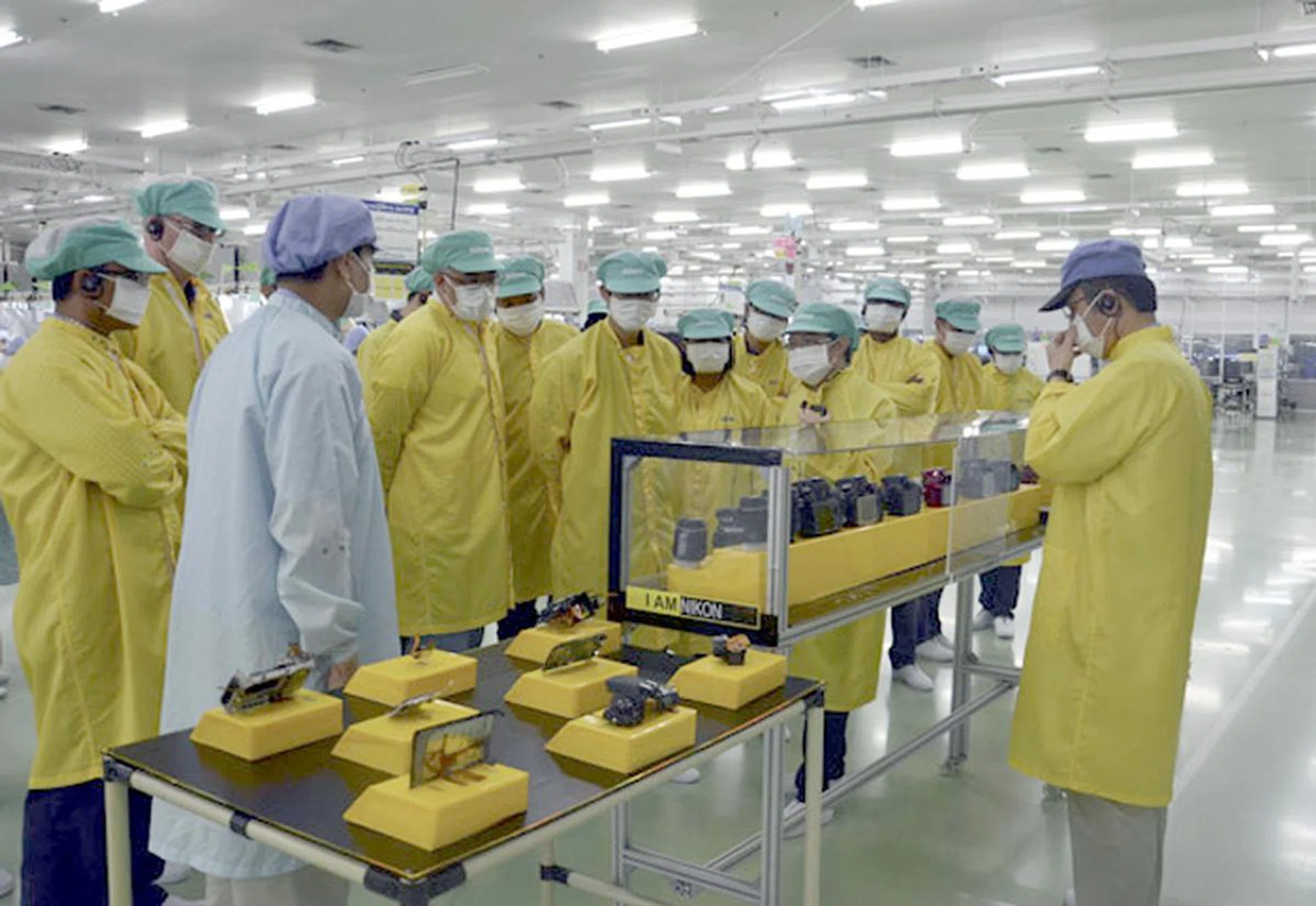 A simple display of the main components of a DSLR.