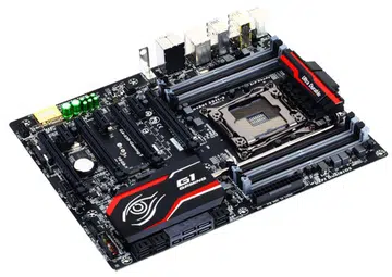 The Gigabyte X99 Gaming 5 is one of the boards that are already compatible with the new Intel 750 PCIe SSDs.