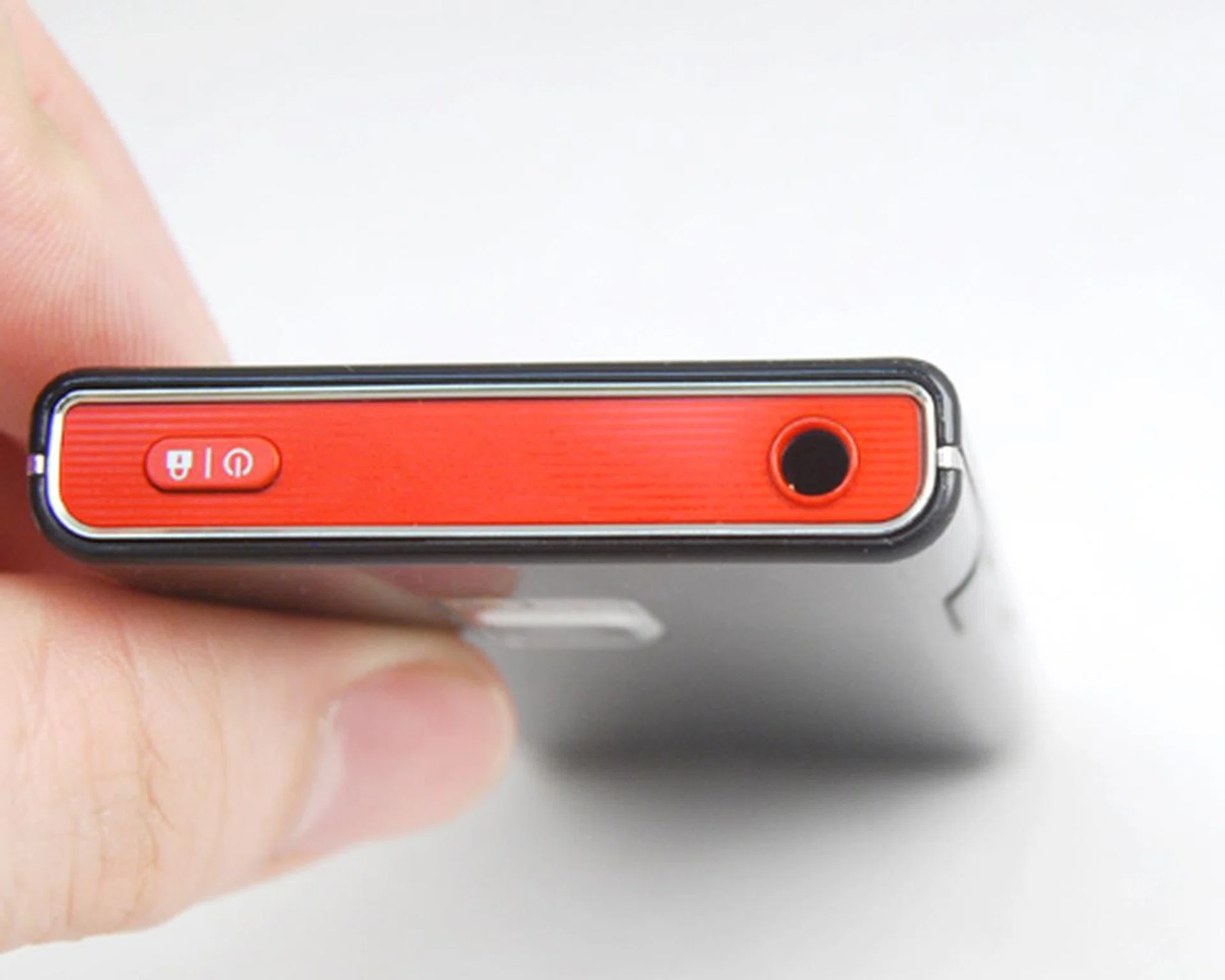 Besides the 3.5mm audio port that's now a common sight on recent mobile devices...