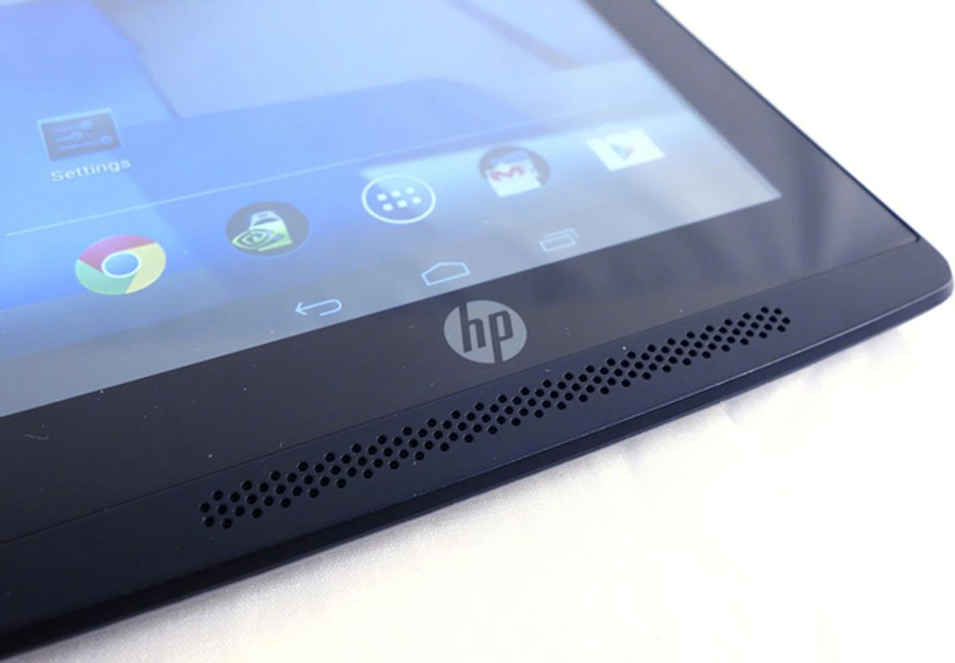 Find these front-facing stereo speakers familiar? 