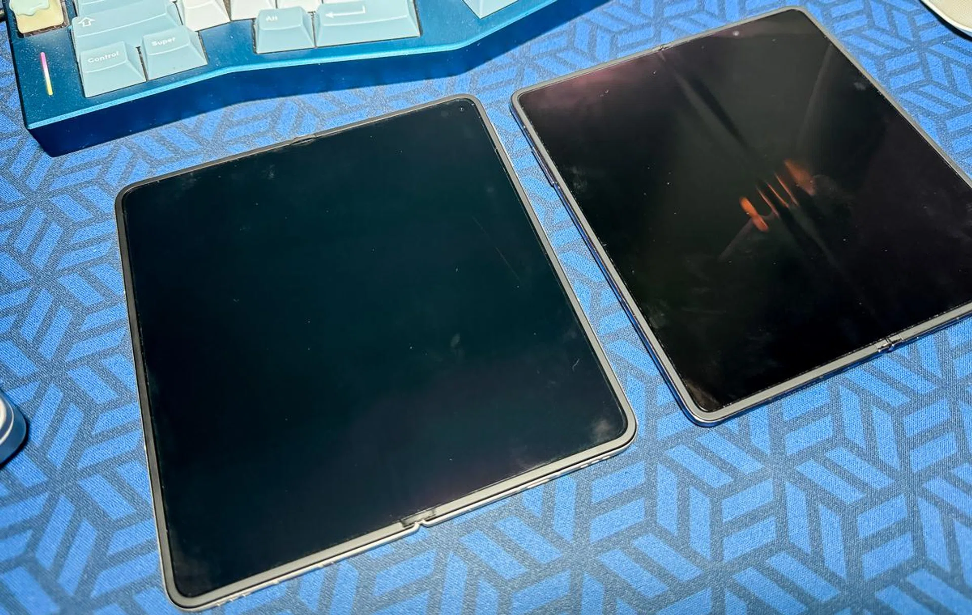 Left to right: OPPO Find N3, Honor Magic V2.