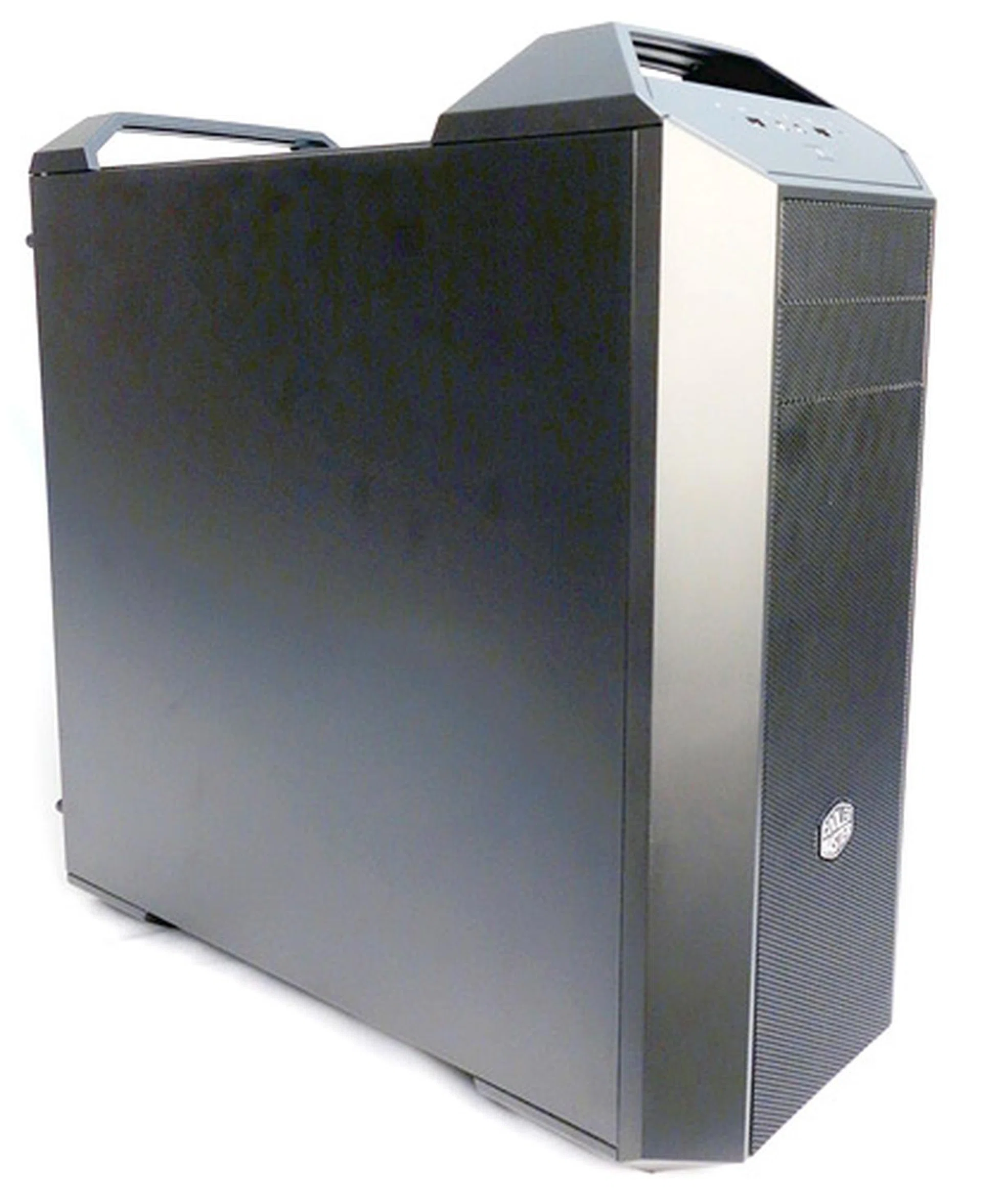 The side panels are free of any embellishments and they are secured to the chassis with thumbscrews.