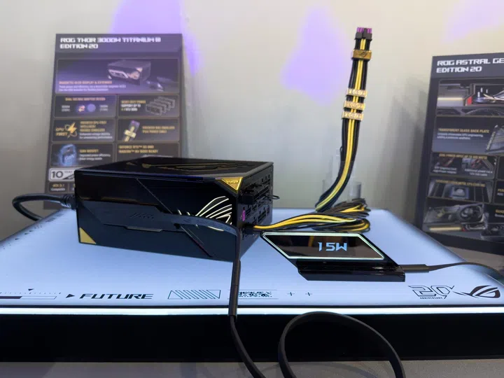 ROG Thor 3000W Titanium III Edition 20