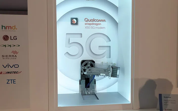 The 5G module is even smaller than the device pictured here. The latter integrates Qualcomm's X50 modem.