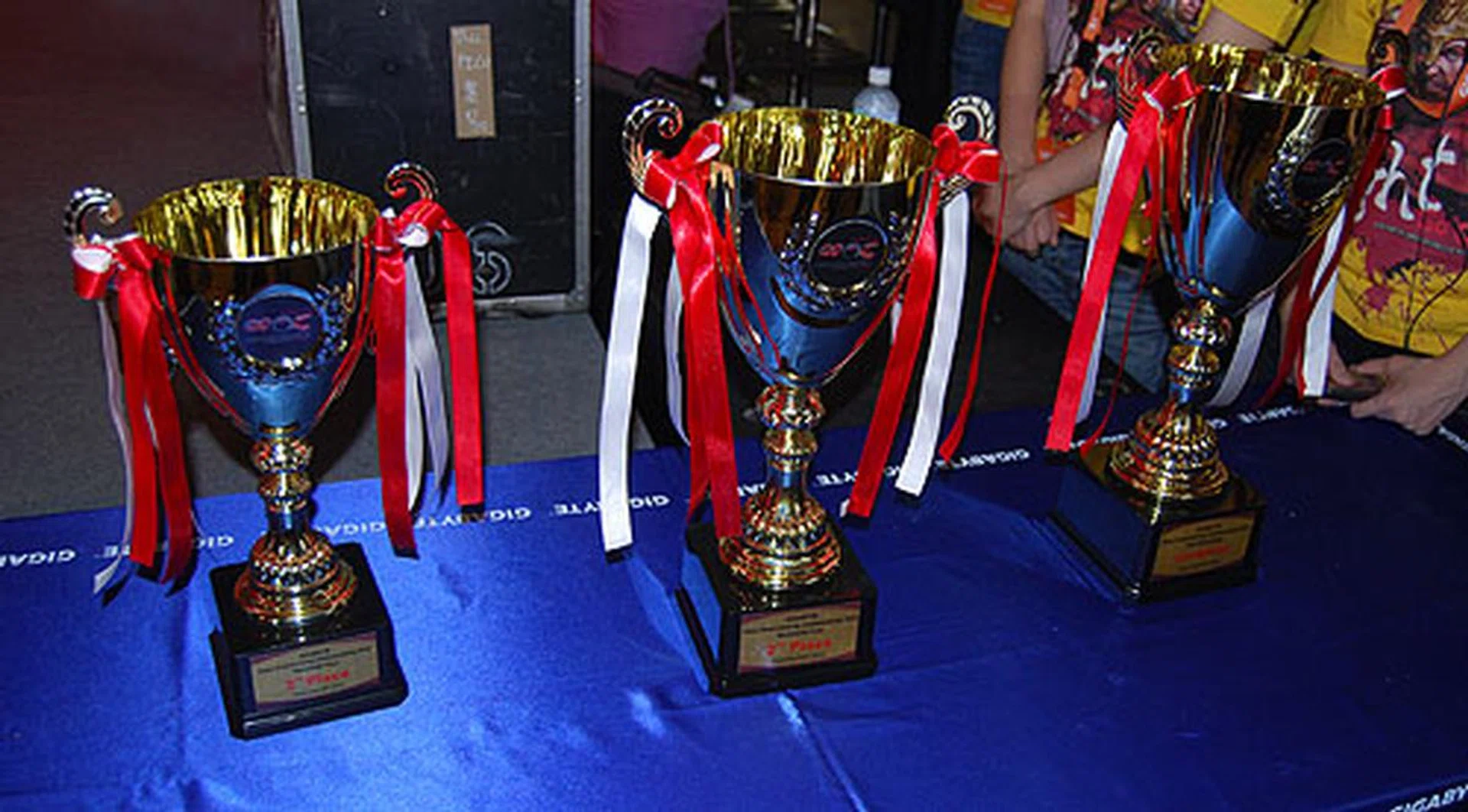 Back to the serious part of GO OC. Who among the 15 competitors will lift the top trophy here? It's increasingly looking like a three way fight between Romania, China and HK, with just six points separating them. 