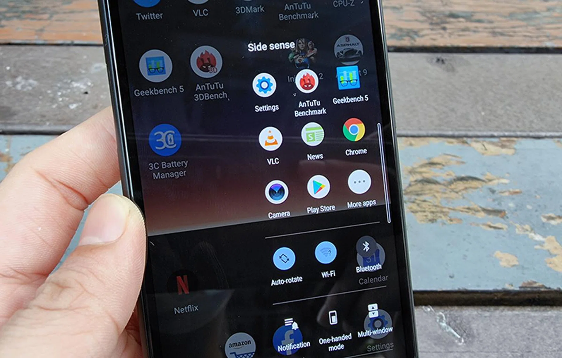 The Side Sense menu on the Home Screen.