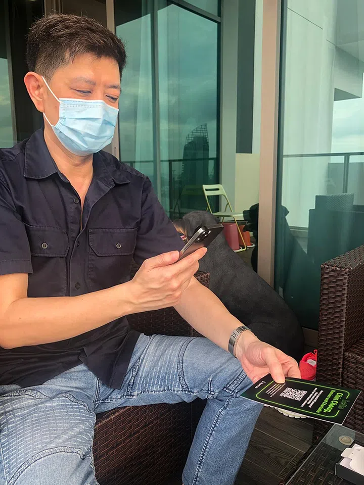 "It was a nice touch to have my name and my kids' name on the card, and for Donovan to address all of us in his AR video. It is always delightful to be recognised, and to feel that, as a consumer or customer, we are cherished," said Mr Lim Chin Chong, a user who renewed two lines for the iPhone 12 Pro.