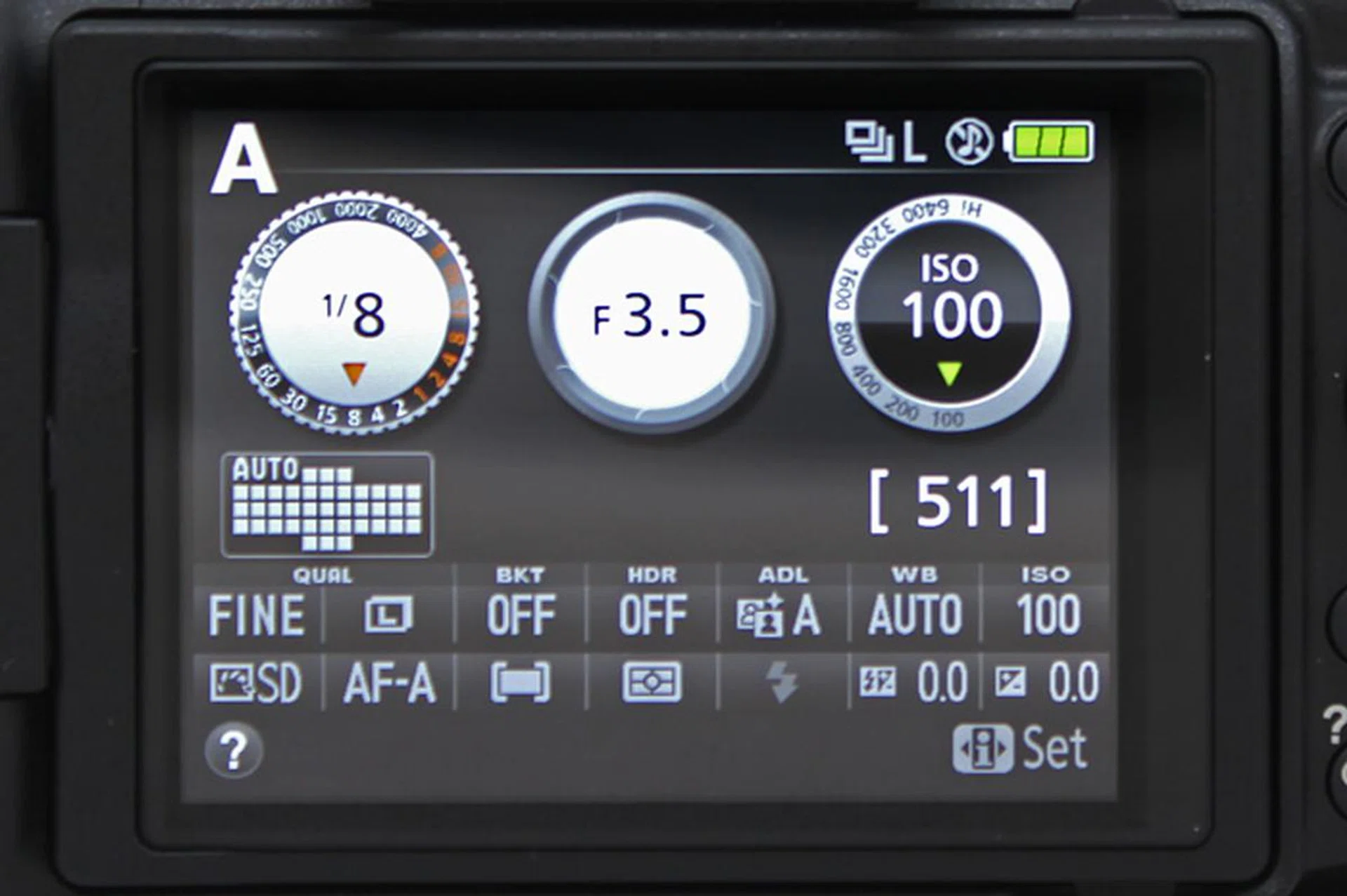 The D5200's new interface will animate to show you how adjusting one aspect of the exposure triangle affects the others.