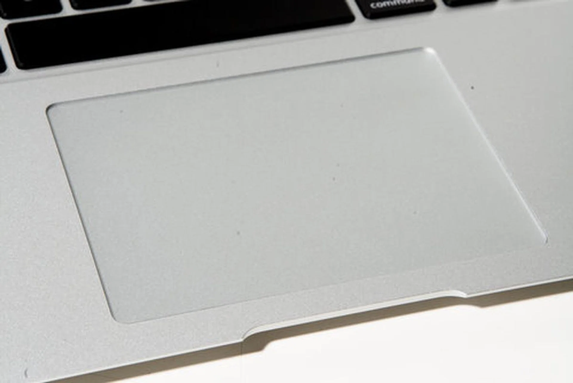 The matte feel of the trackpad is similar to the rest of the machine, and clicking the solid button feels very satisfying.