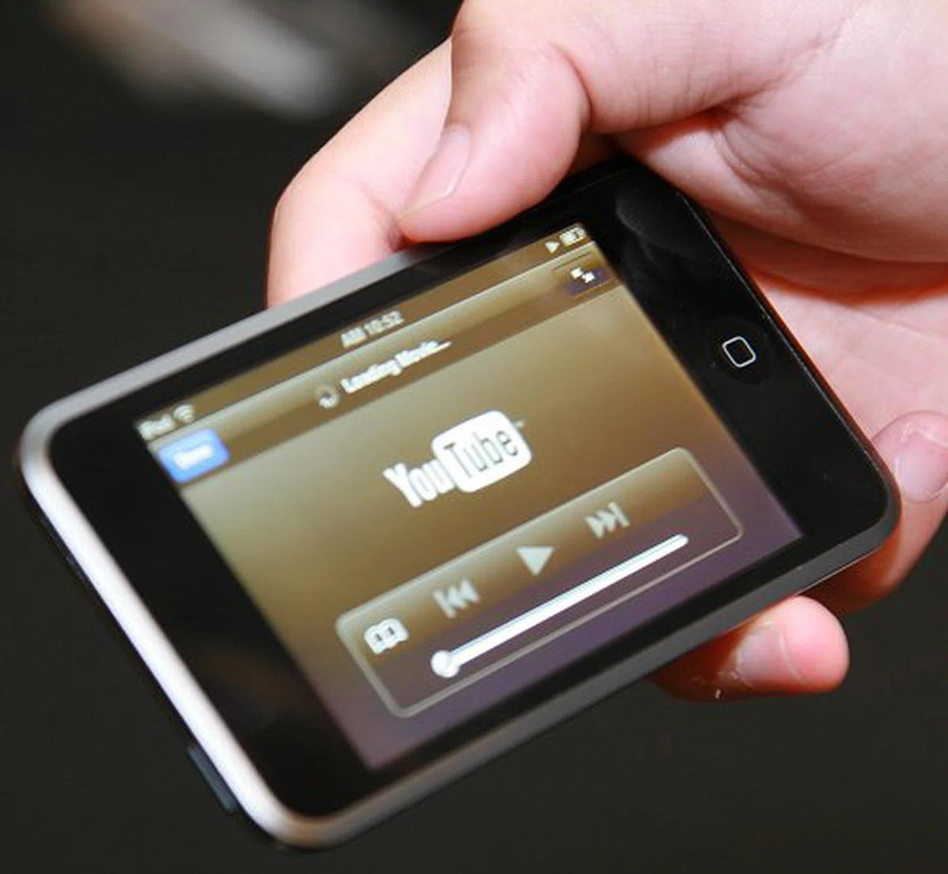 Lastly, we managed to stream several videos off YouTube during the 1-hour media session of the iPod touch. 