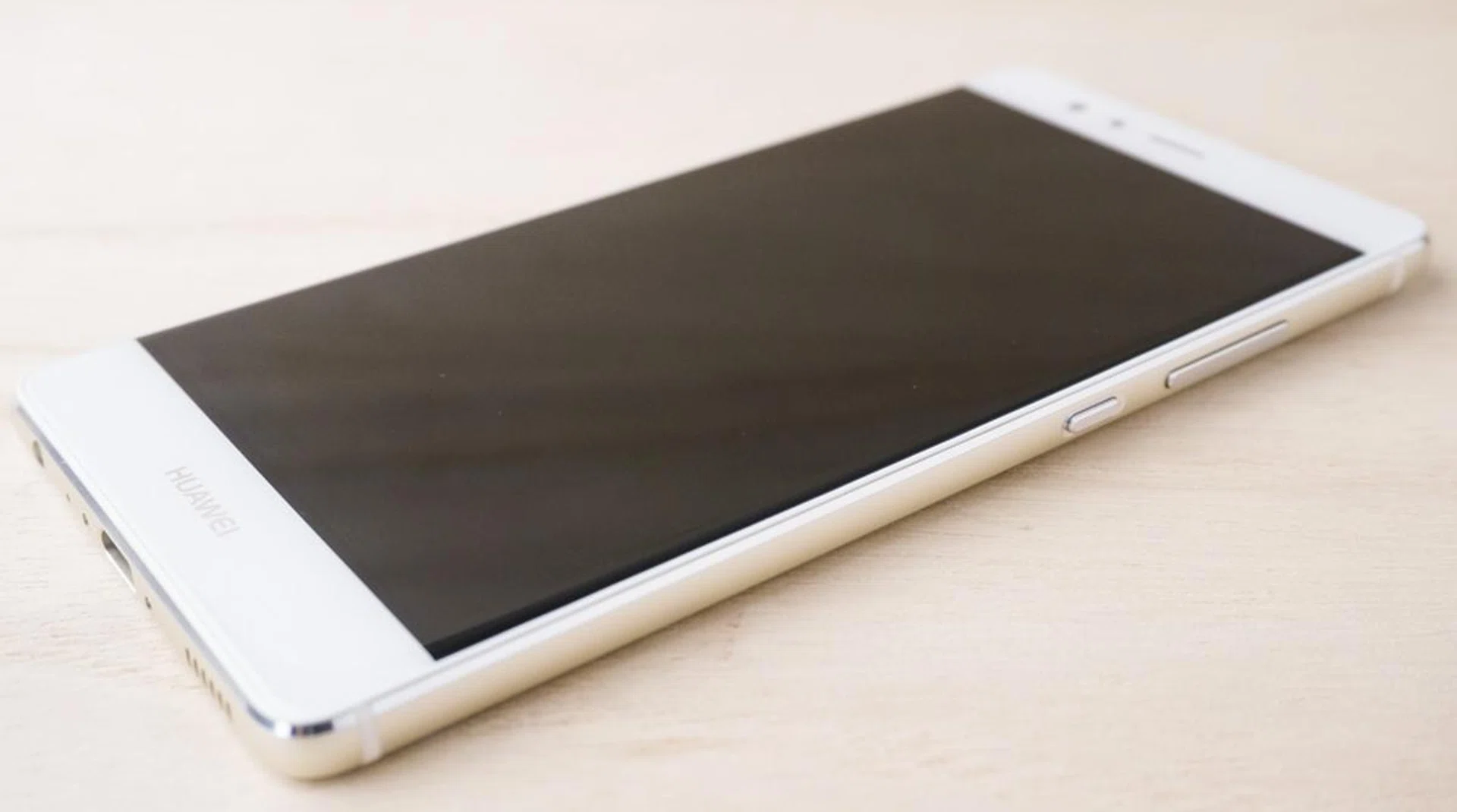 The P9 is certainly slim and elegant. 