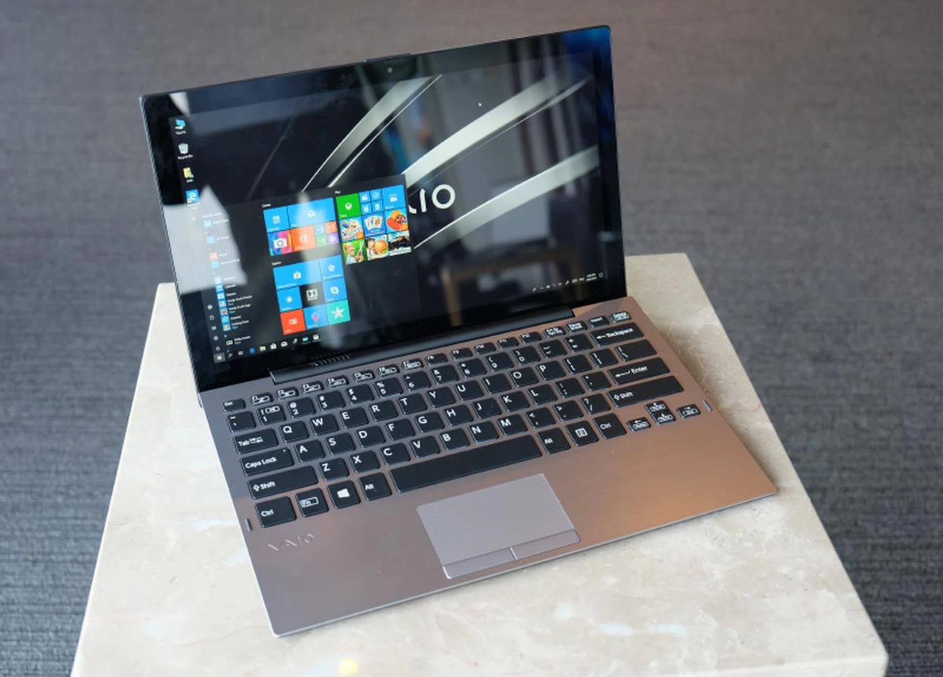 With the display attached, the A12 functions like a traditional clamshell notebook.