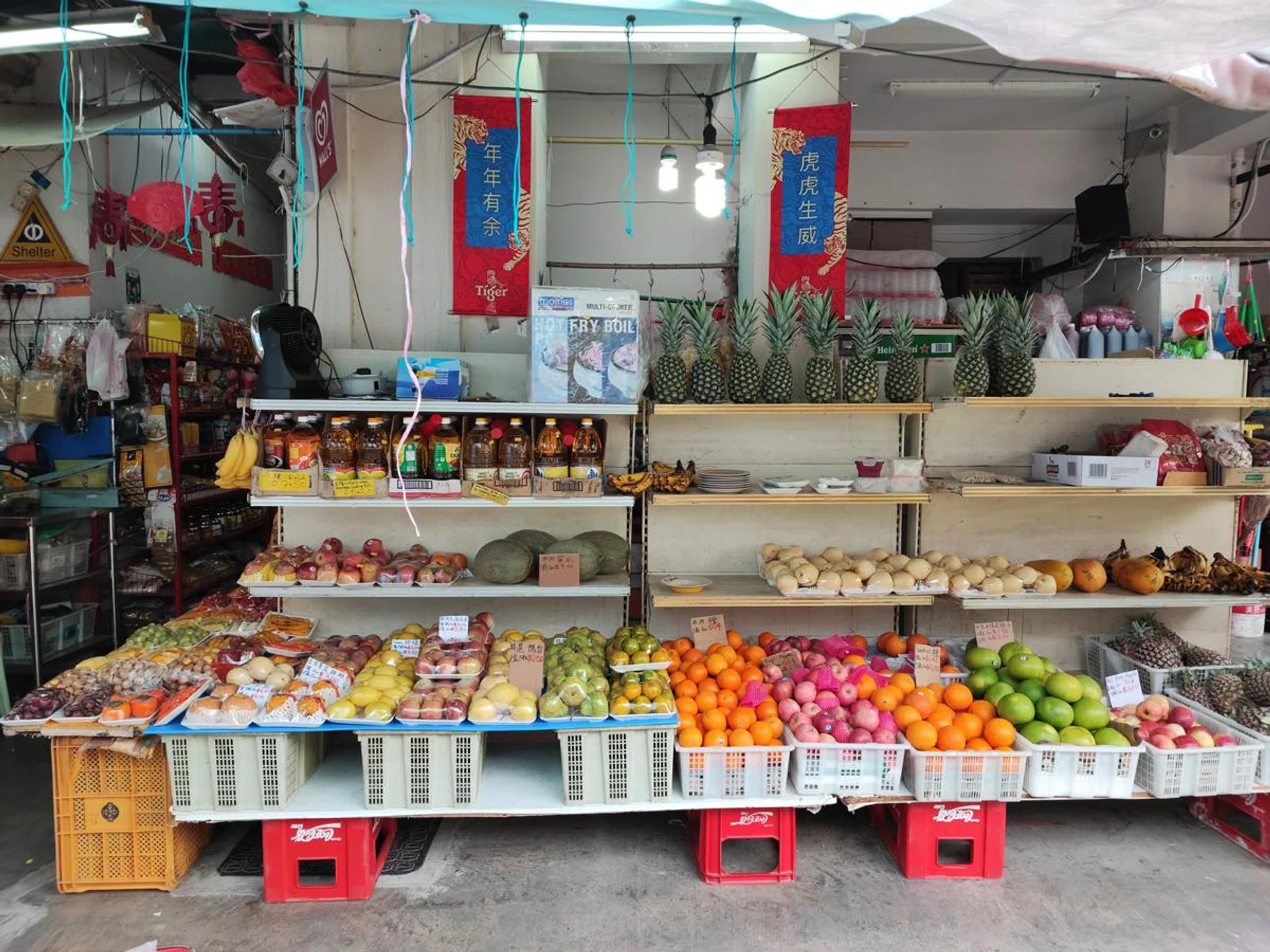 Main camera, no zoom, 108MP mode.