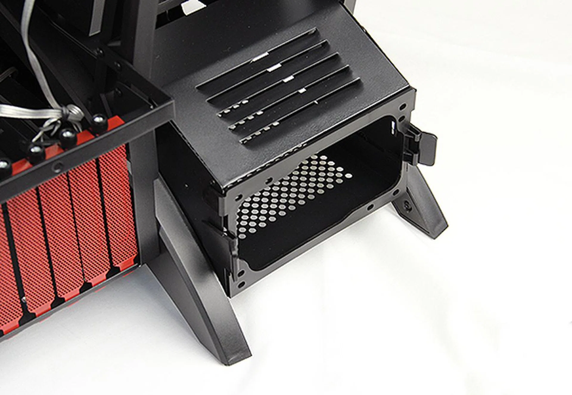 The PSU bay requires brackets to install. More on this in the next page.