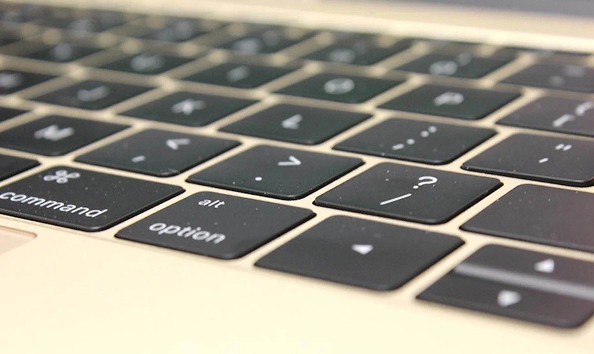 The new keys are so slim that they are almost flushed with the chassis.