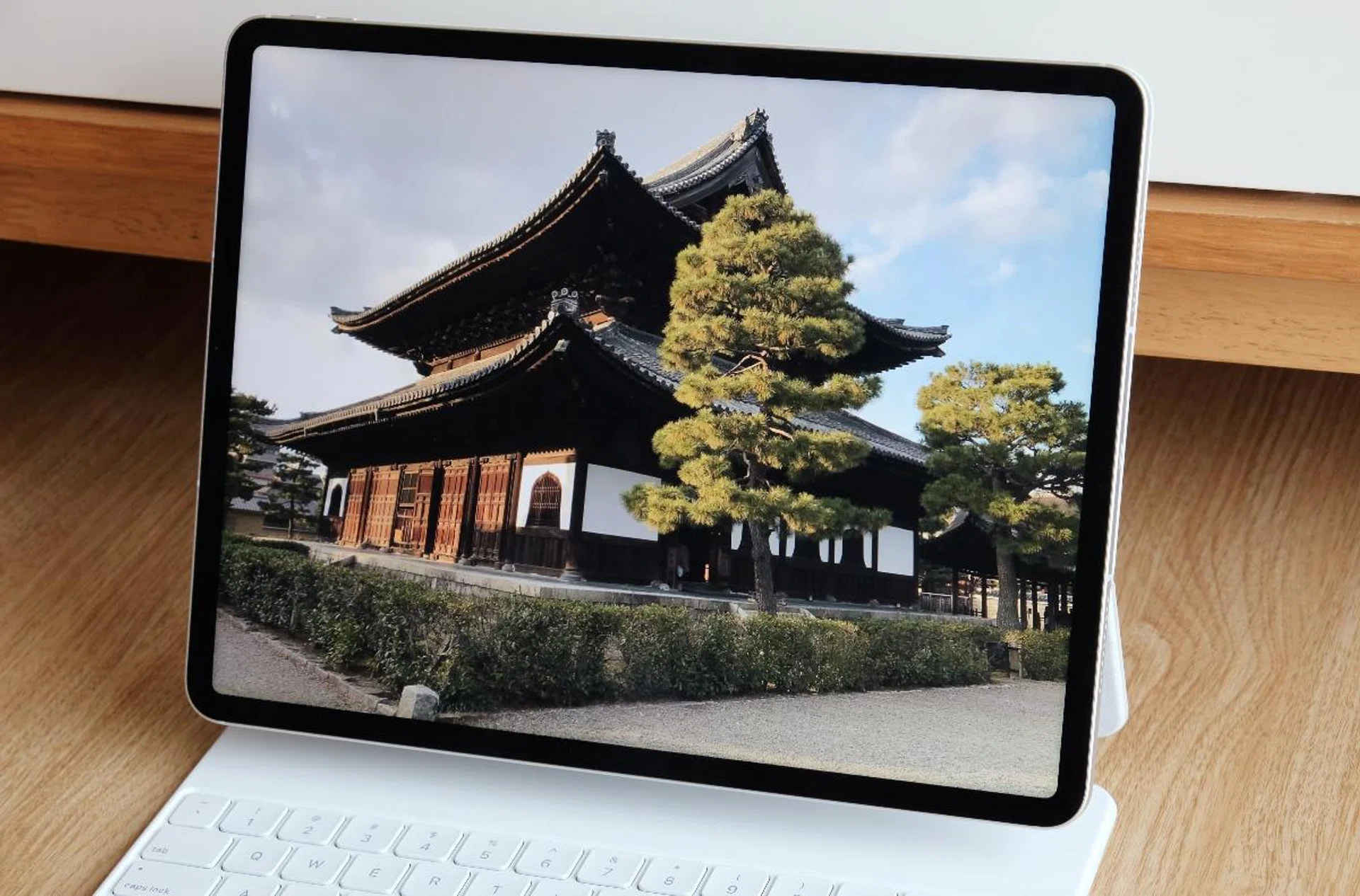 The 12.9-inch iPad Pro's Liquid Retina XDR display uses thousands of tiny LED backlights.