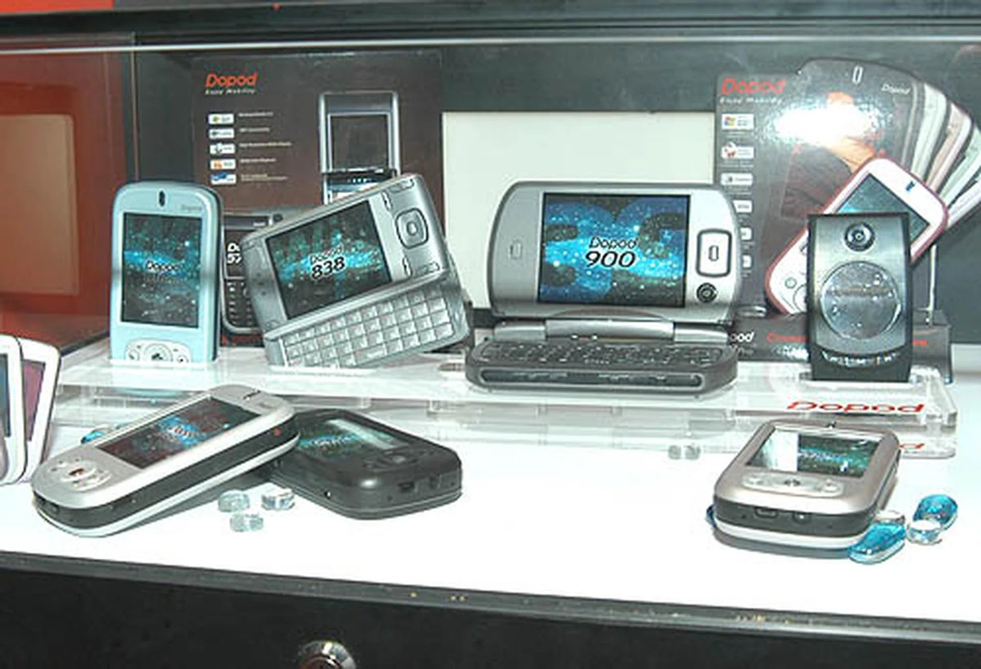 This is the entire family of Dopod PDA phones which include the Dopod S300, 818Pro, 838 and 900.