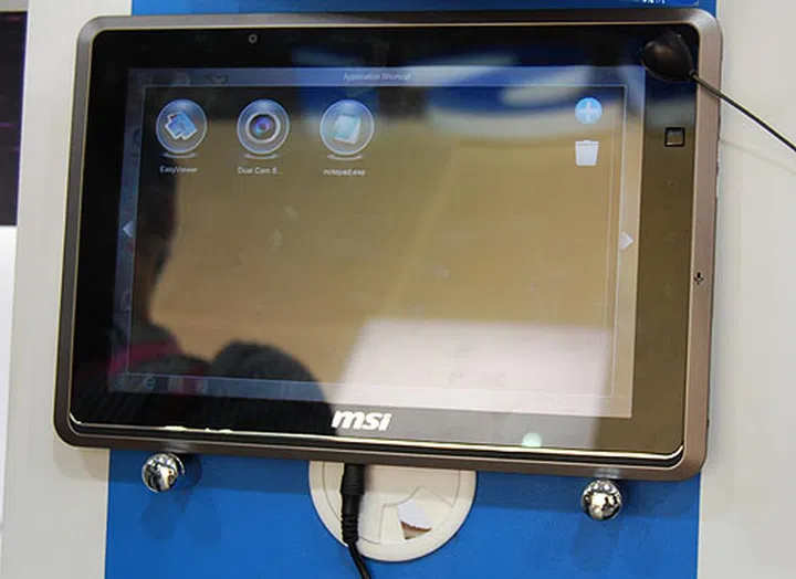 The MSI WindPad 110W is aimed at business users and it's the first that we've seen using the newer, lower powered AMD Z-series APU based Brazos platform. Running Windows 7 OS, this 10-inch tablet has an IPS screen with a resolution of 1280 x 800 with dual cameras and optional 3G. Battery life is rated at up to 6 hours but it's relatively hefty at 850g.
